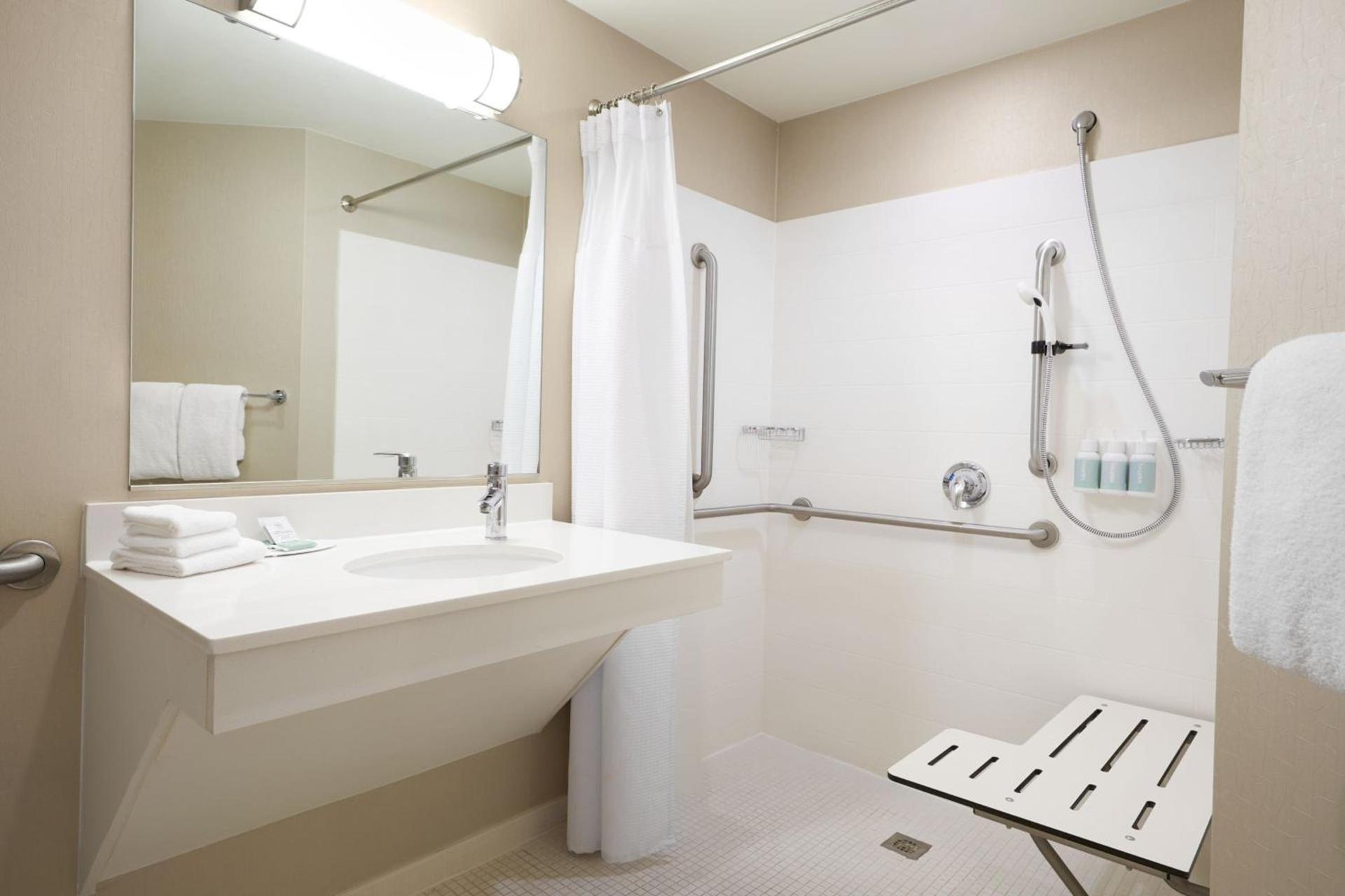 SpringHill Suites St. Louis Brentwood photo 15