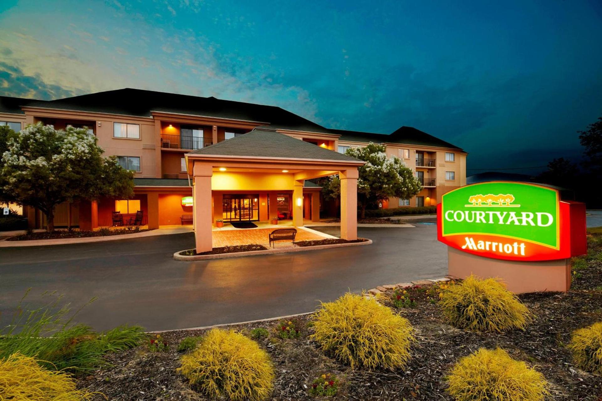 Courtyard by Marriott State College photo 1