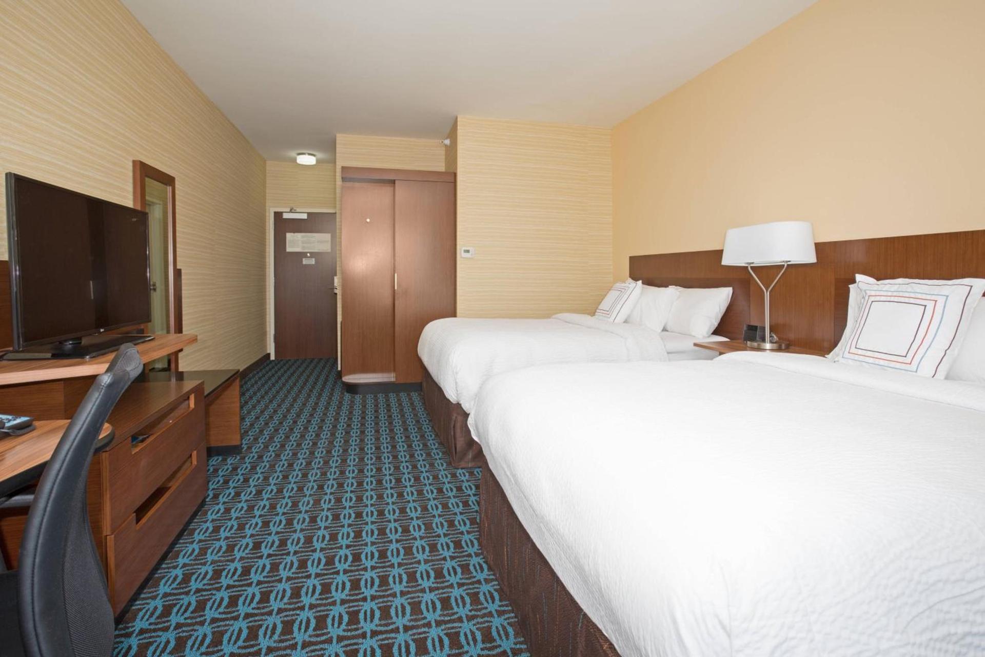 Fairfield Inn & Suites by Marriott Burlington photo 8