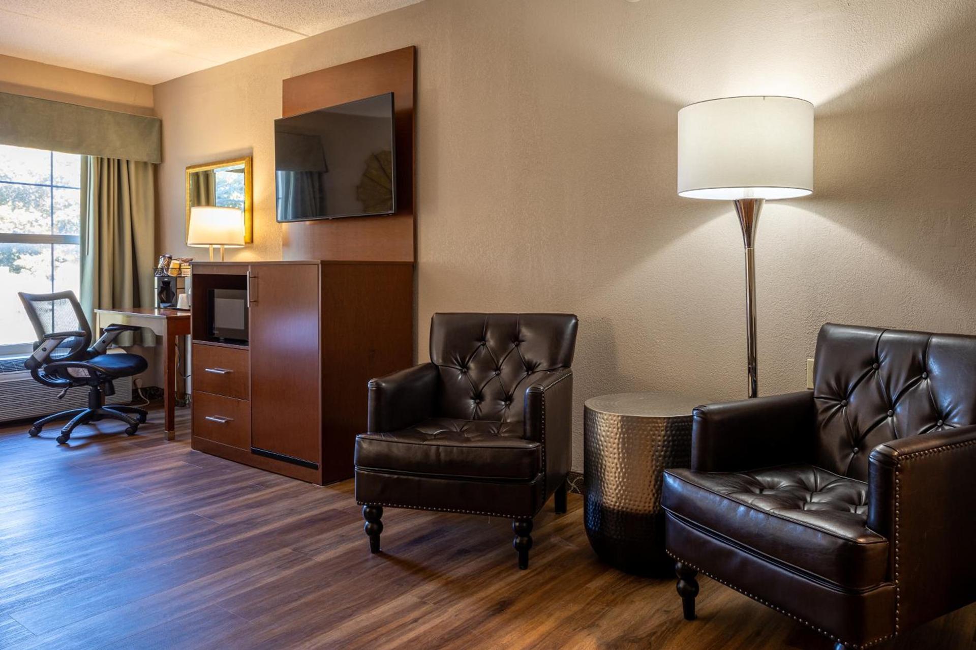 D. Hotel Suites & Spa photo 52