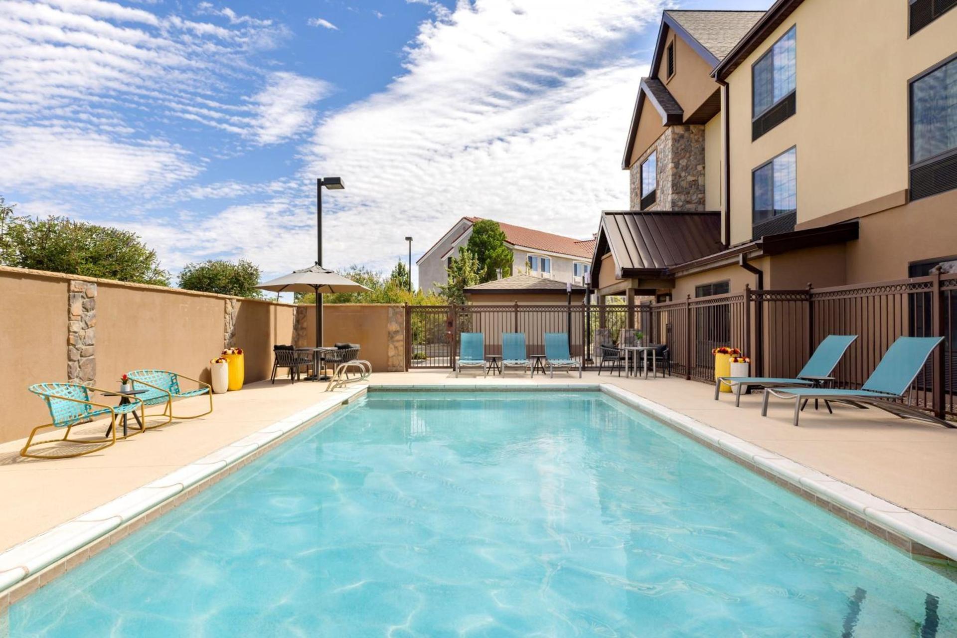 TownePlace Suites by Marriott Roswell photo 45