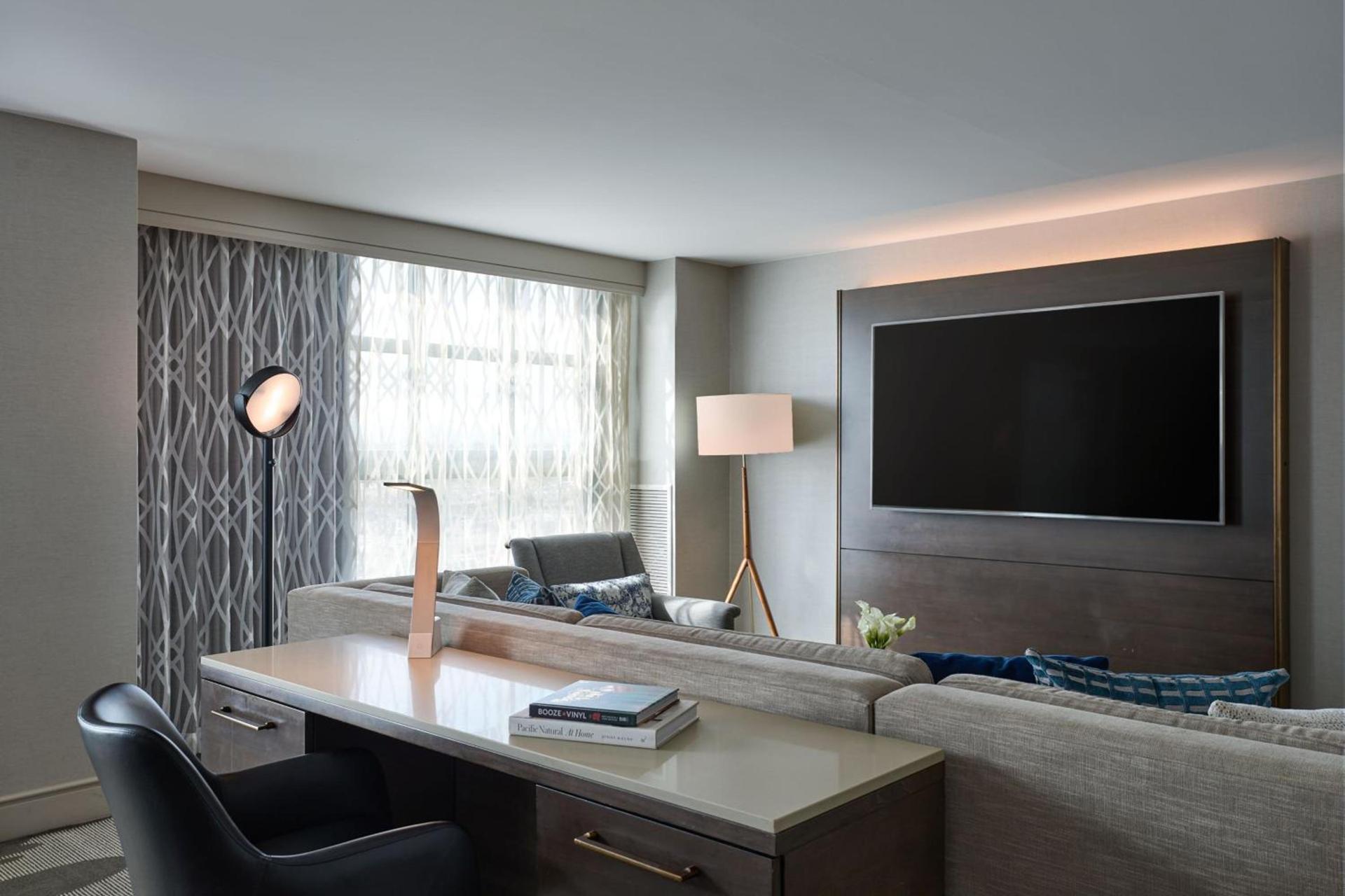 Renaissance Los Angeles Airport Hotel photo 26