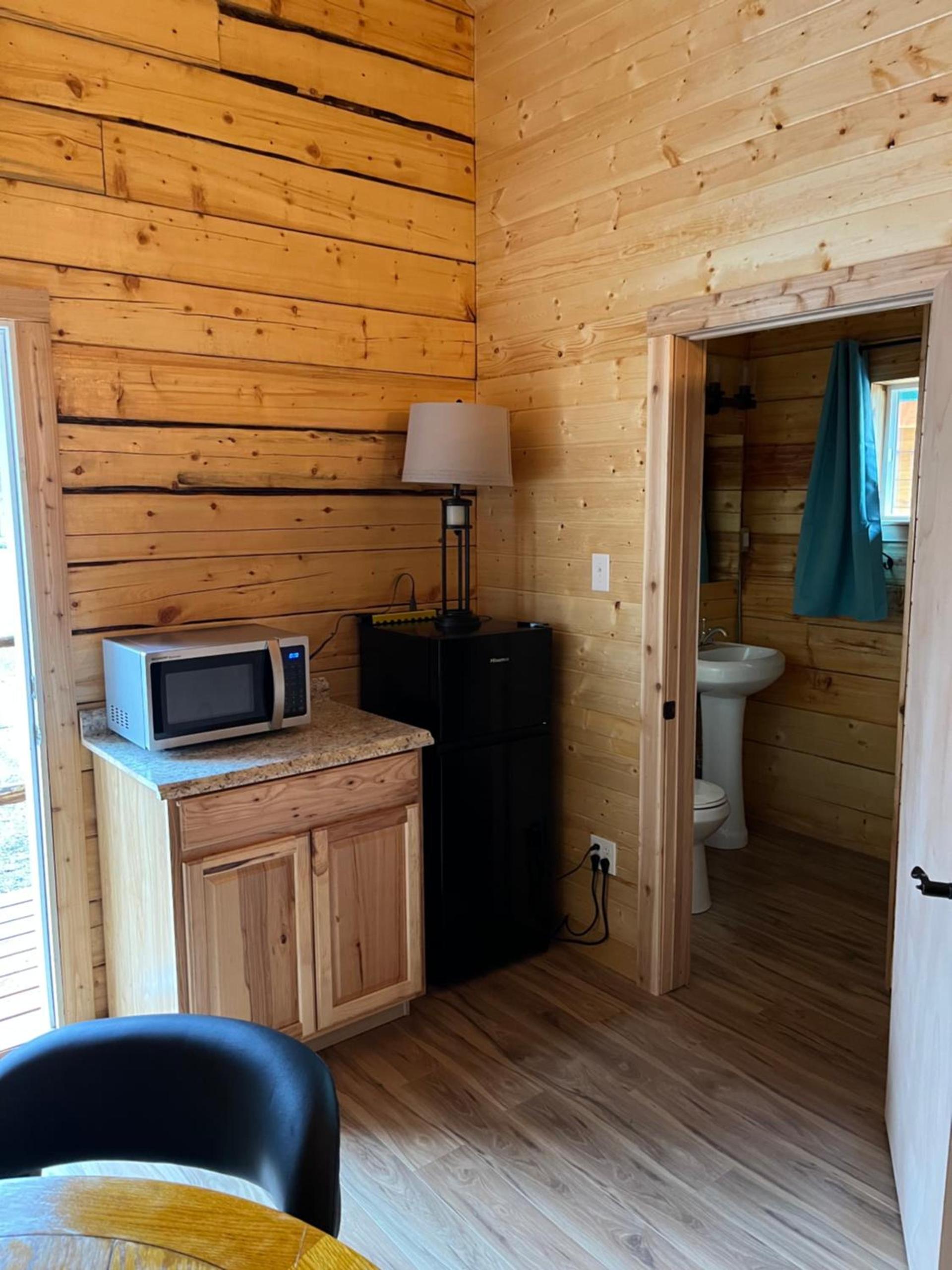 Carlo Creek Cabins photo 6