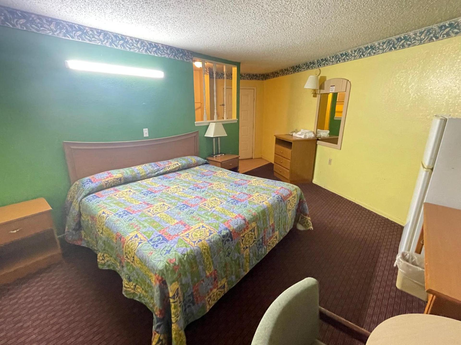 Relax Inn Copperas Cove photo 4