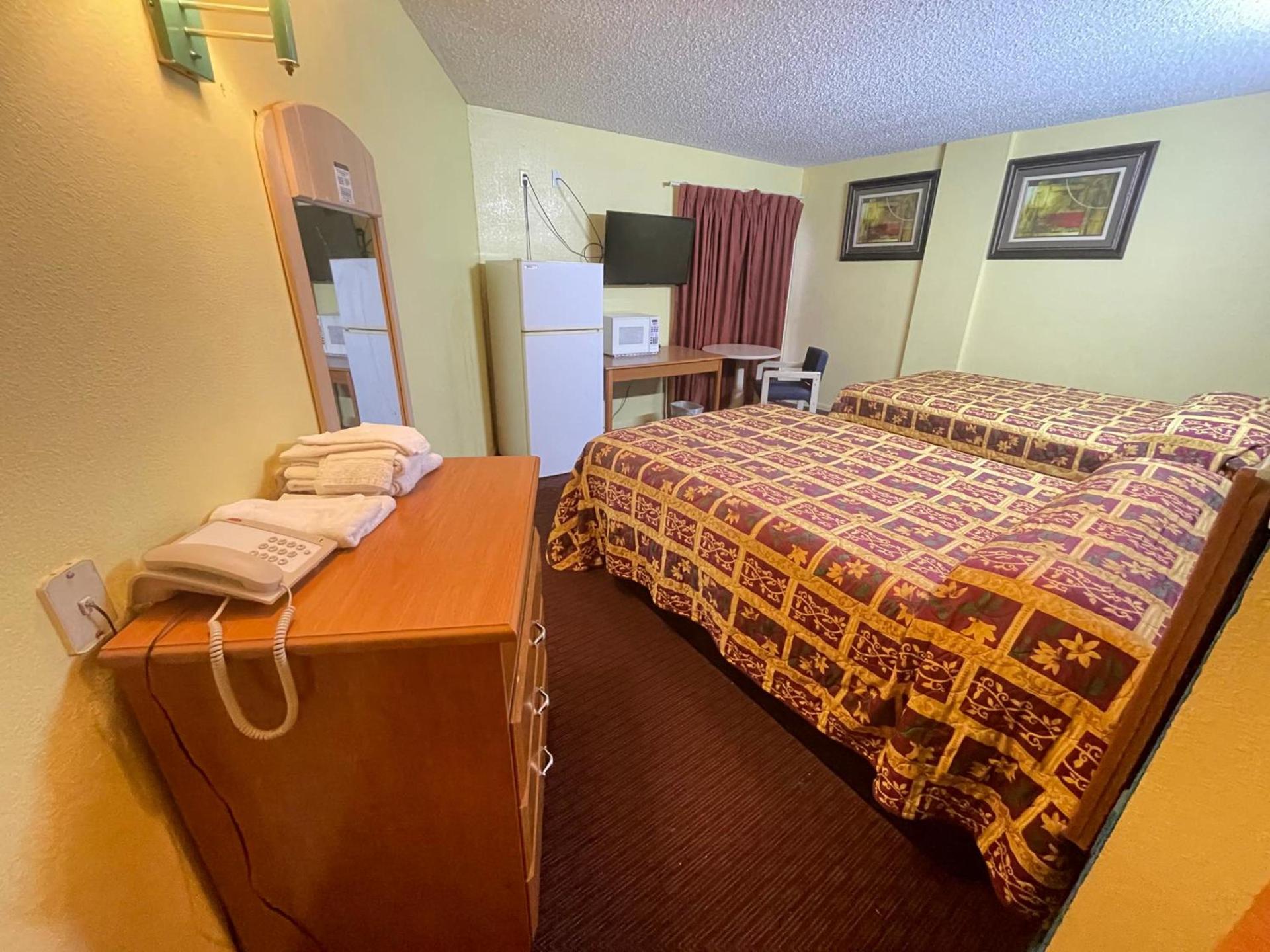 Relax Inn Copperas Cove photo 8