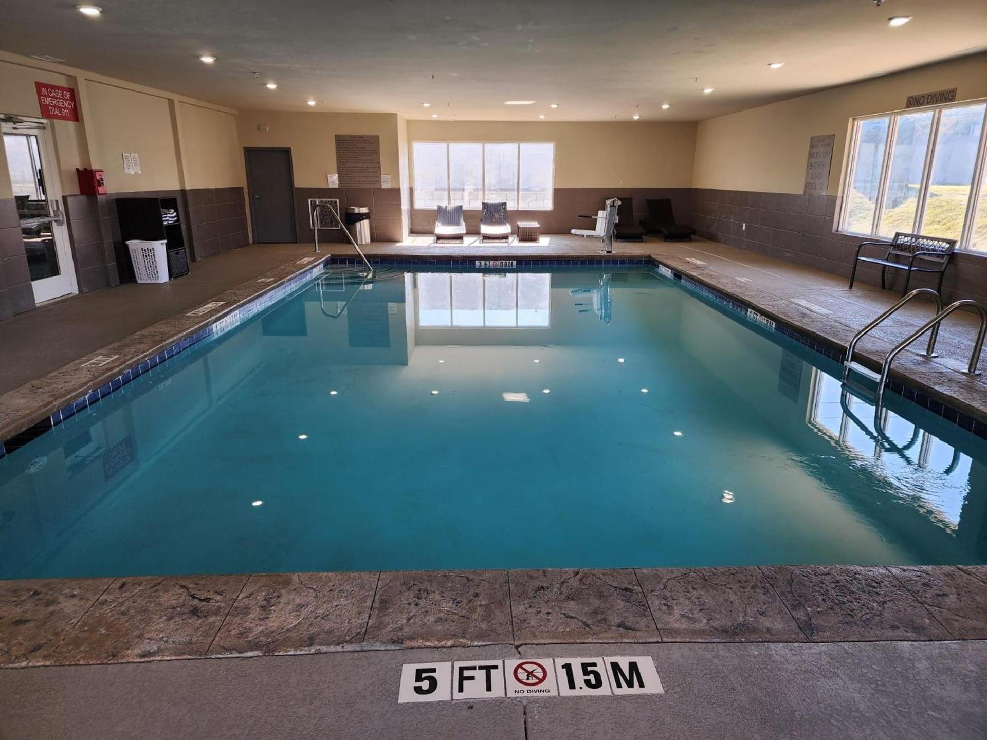 Country Inn & Suites by Radisson, Macon West, GA photo 22