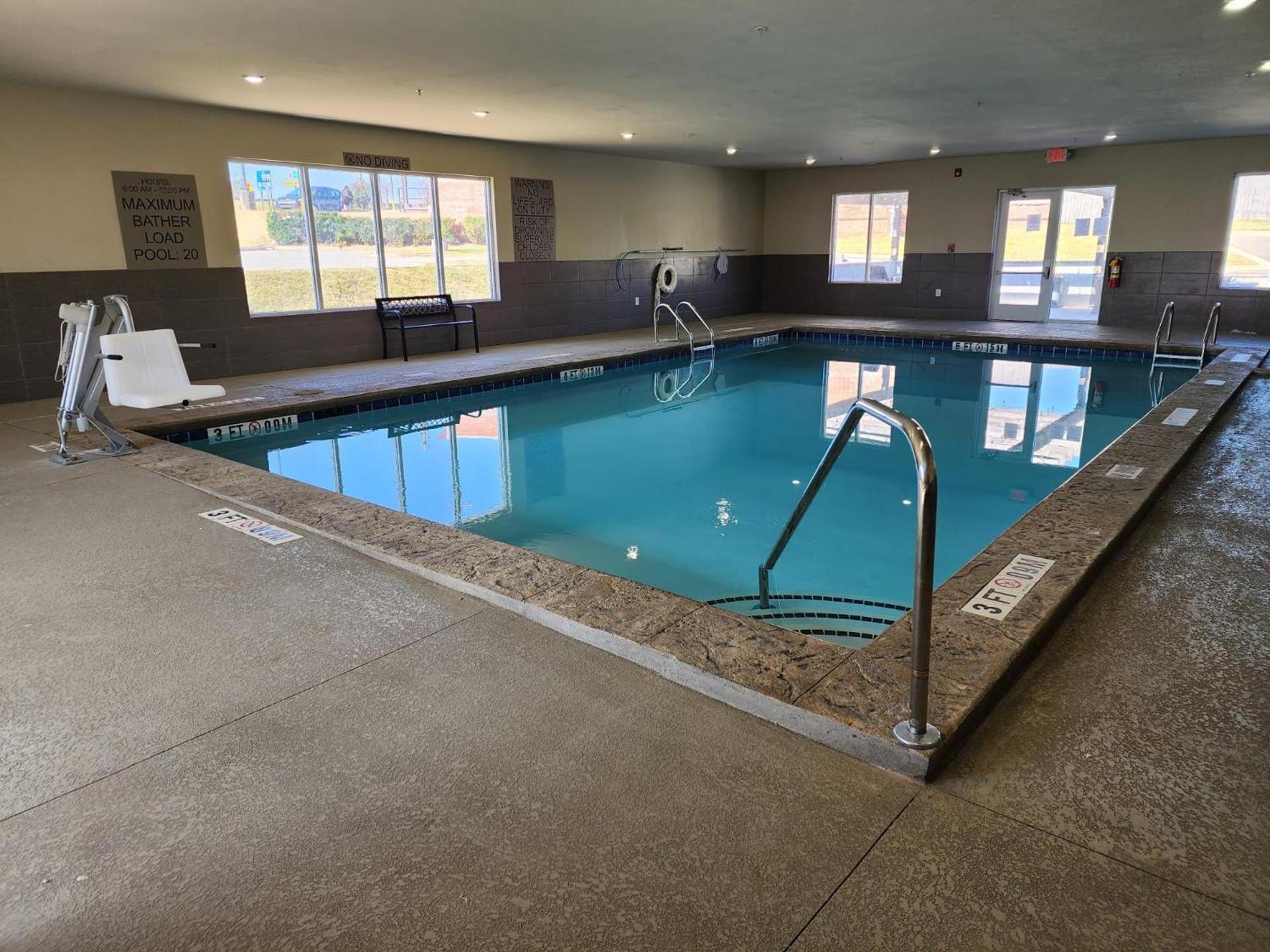 Country Inn & Suites by Radisson, Macon West, GA photo 24