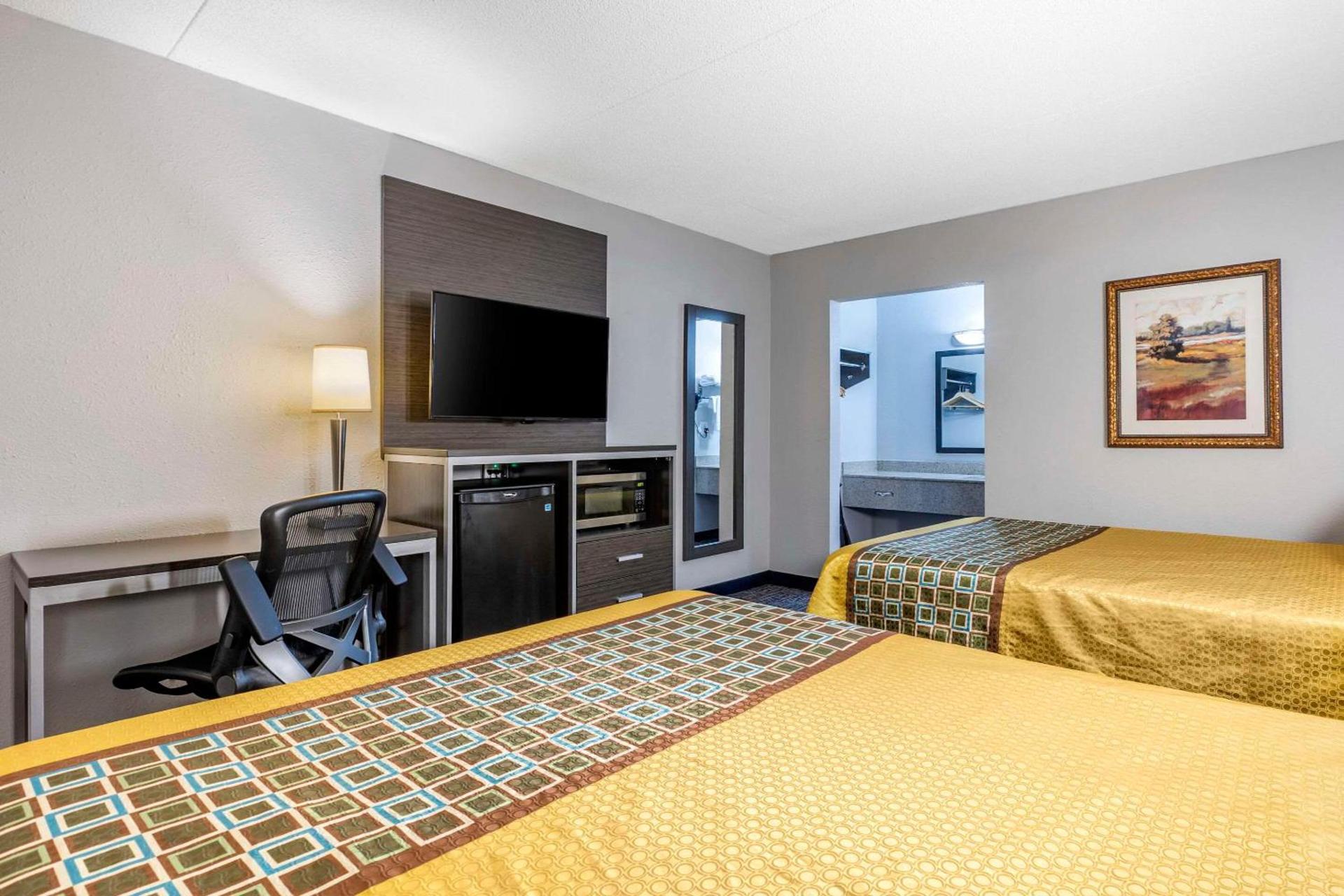 Rodeway Inn Union photo 12
