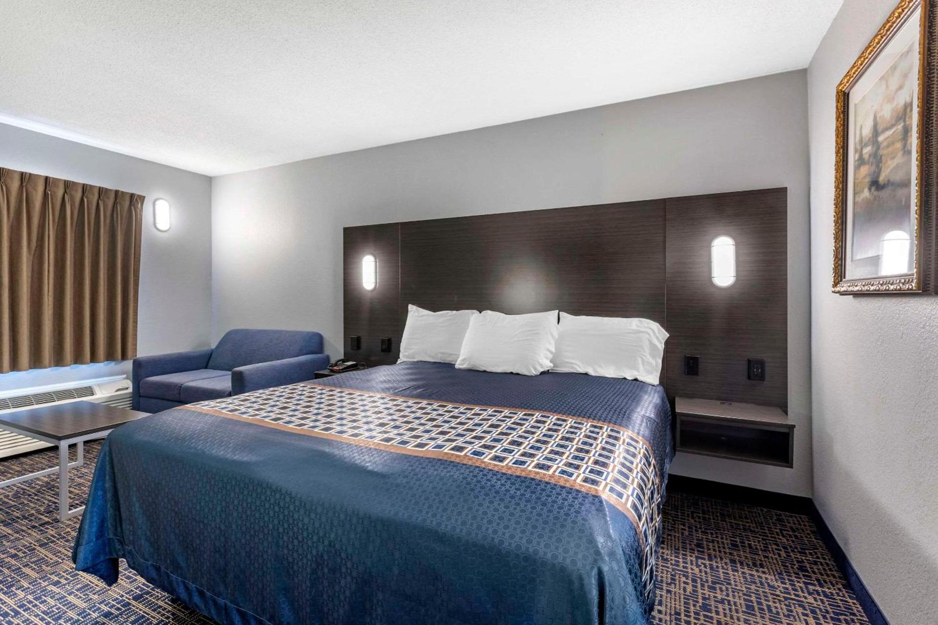 Rodeway Inn Union photo 26