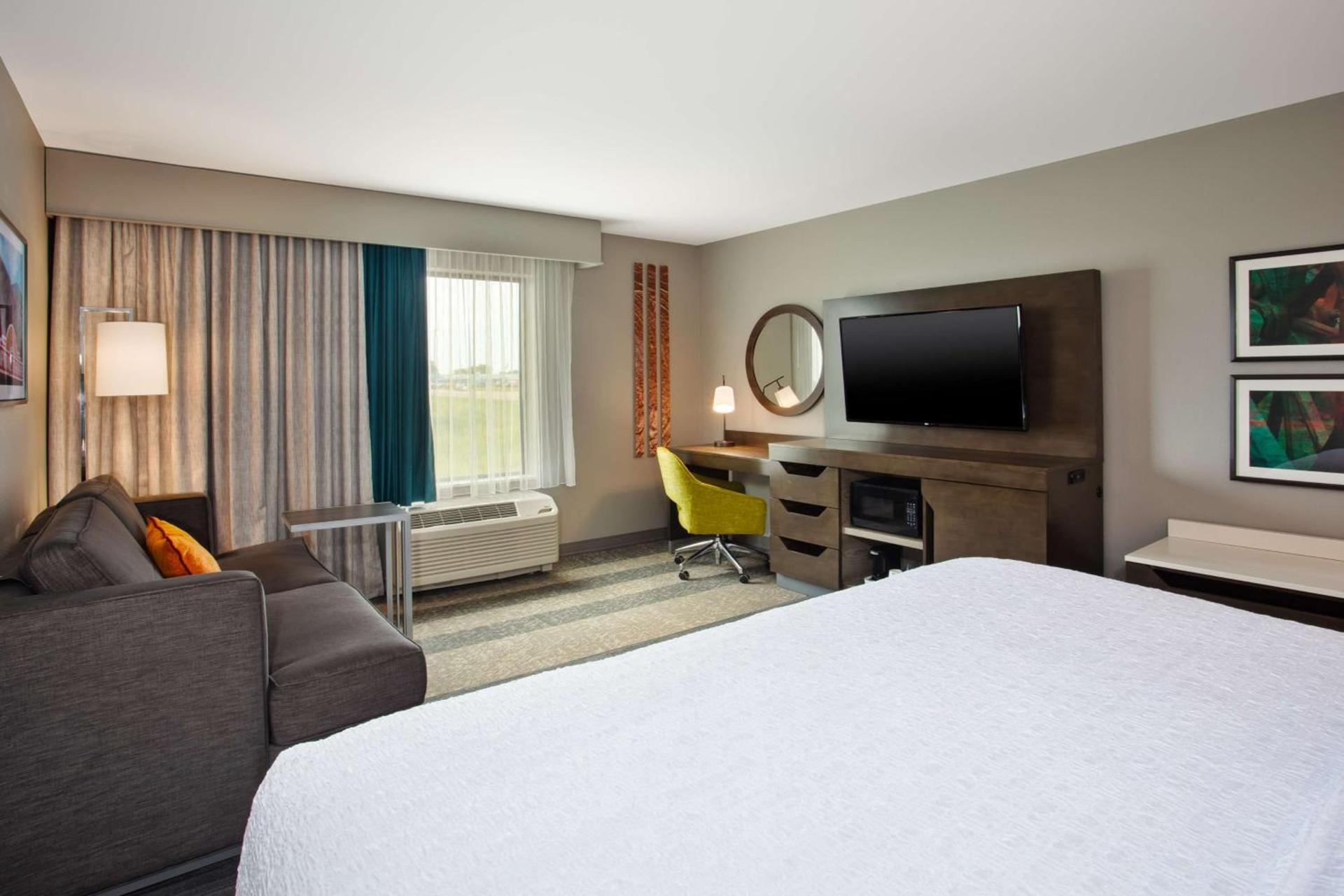 Hampton Inn Union City, Tn photo 24