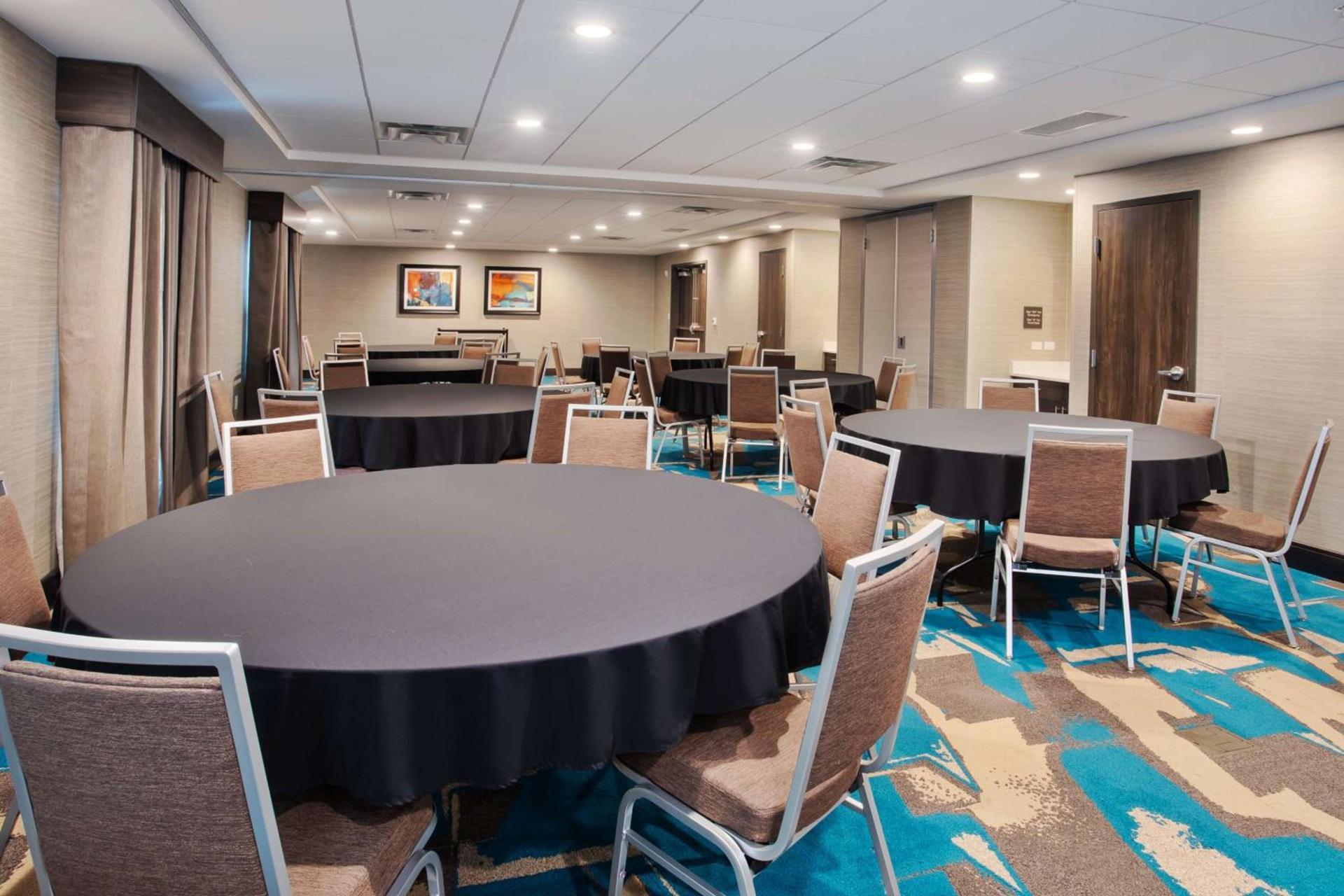 Hampton Inn Union City, Tn photo 26