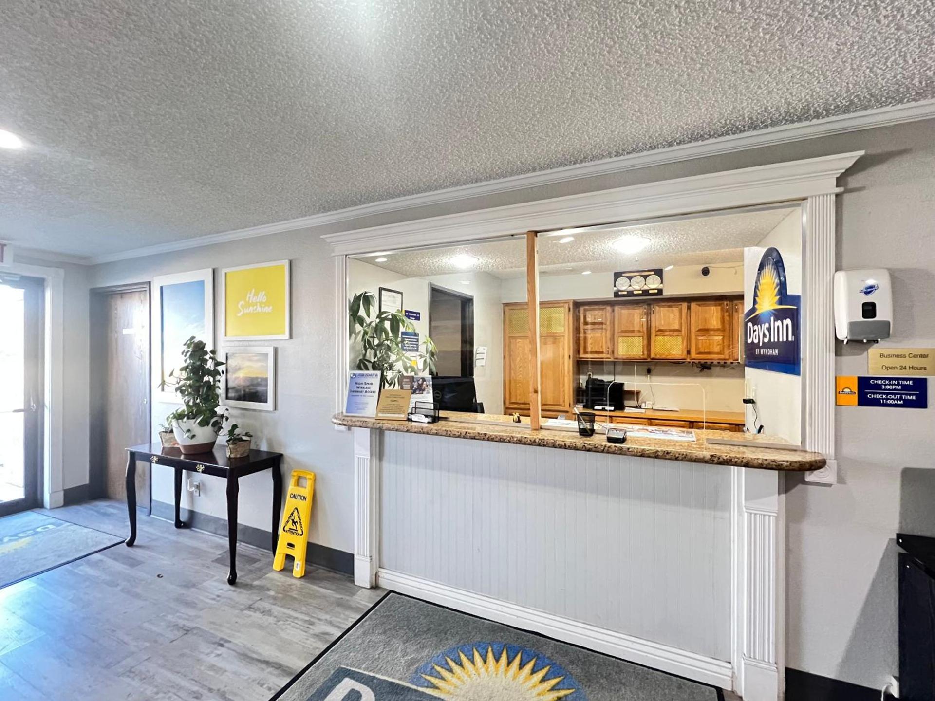 Antelope Inn & Suites photo 34