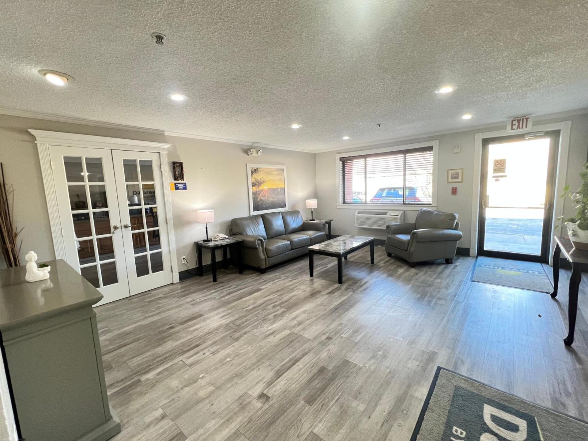 Antelope Inn & Suites photo 33