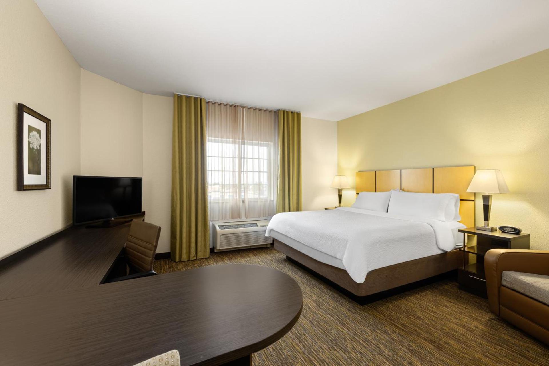Candlewood Suites Bismarck photo 14