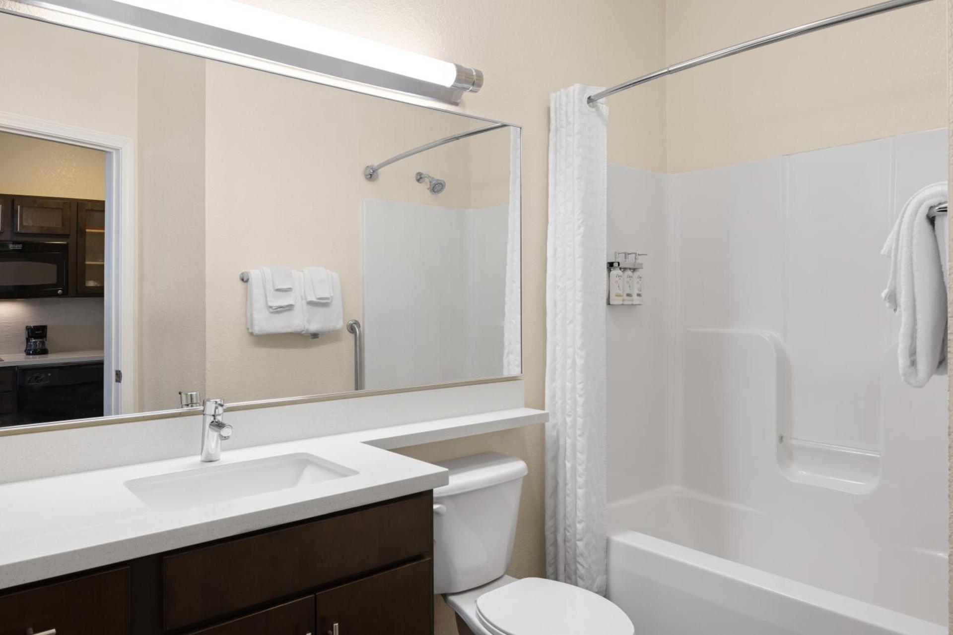 Candlewood Suites Bismarck photo 16