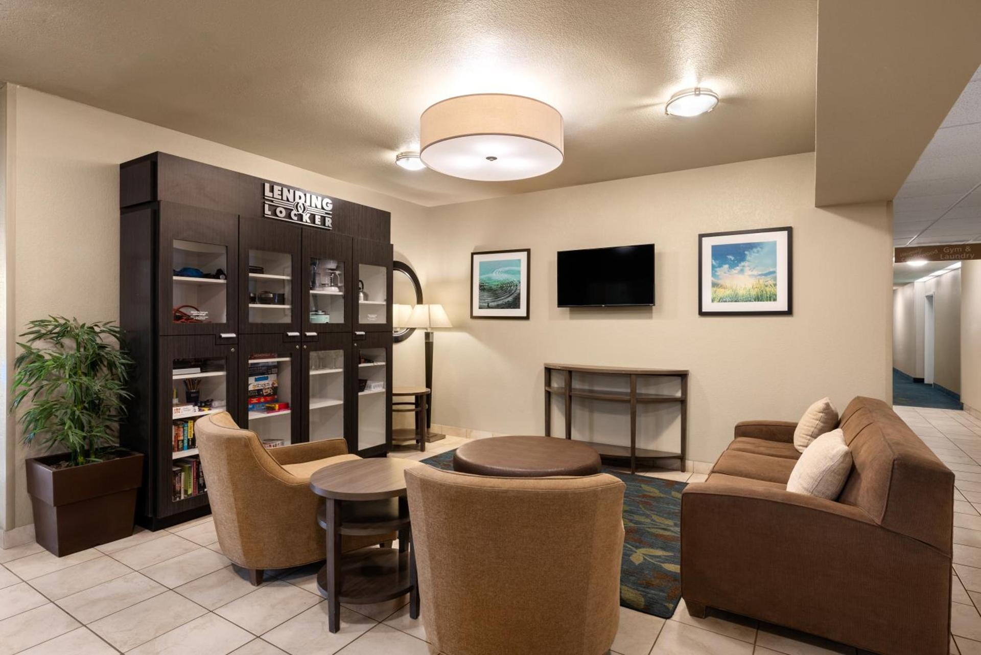 Candlewood Suites Bismarck photo 5