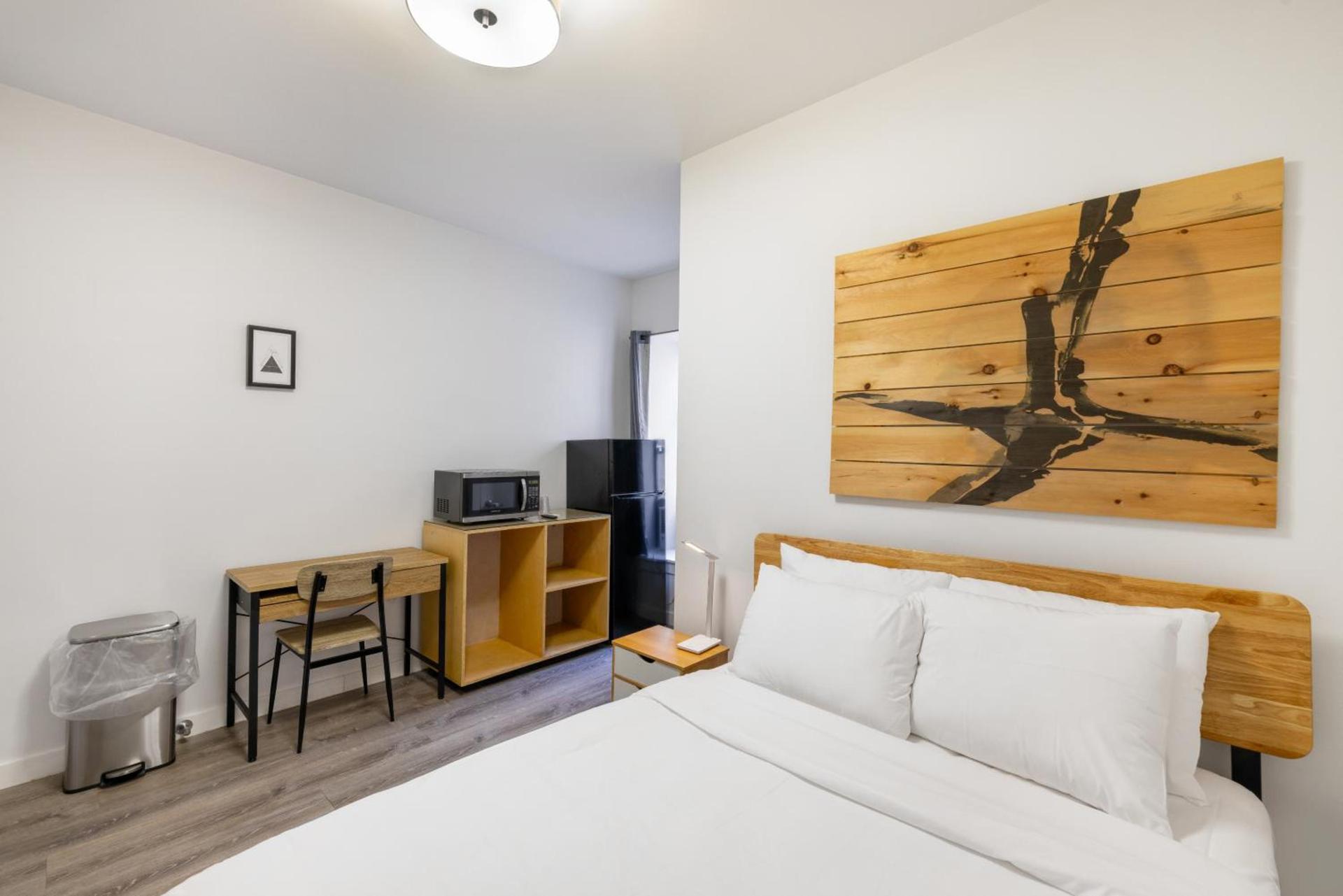 Hotel 27 by LuxUrban photo 21