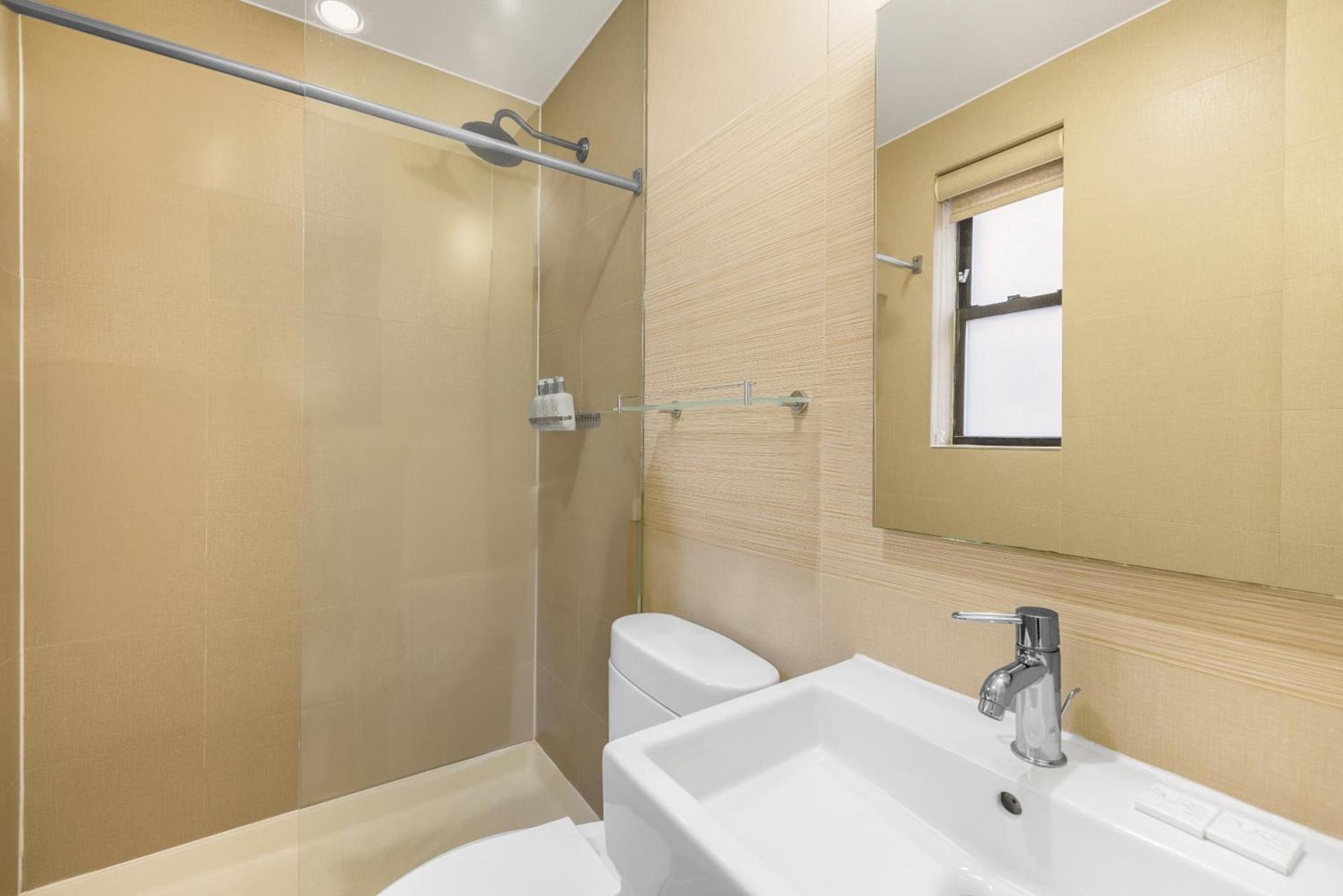 Hotel 27 by LuxUrban photo 24