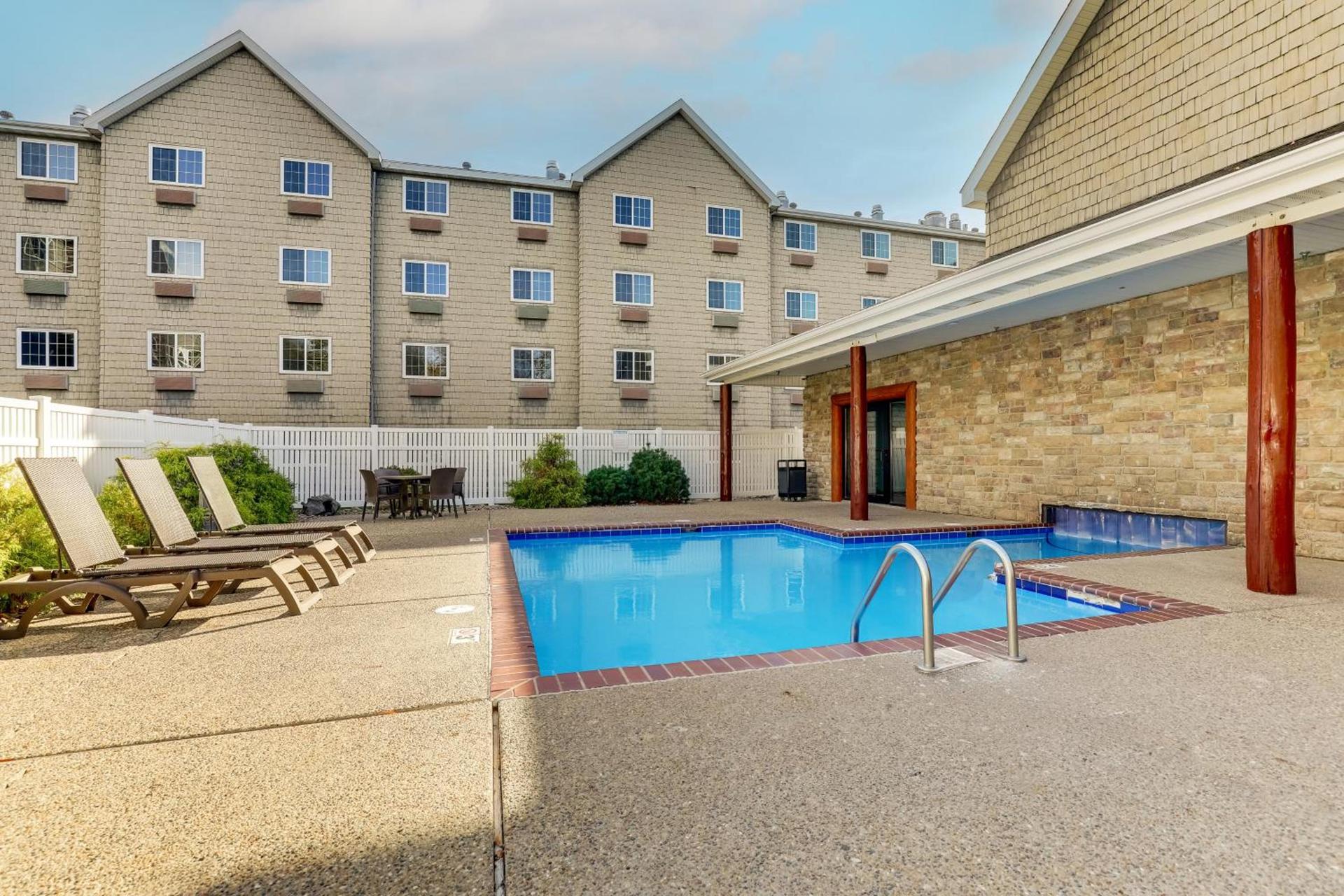 Stoney Creek Hotel Des Moines - Johnston photo 6