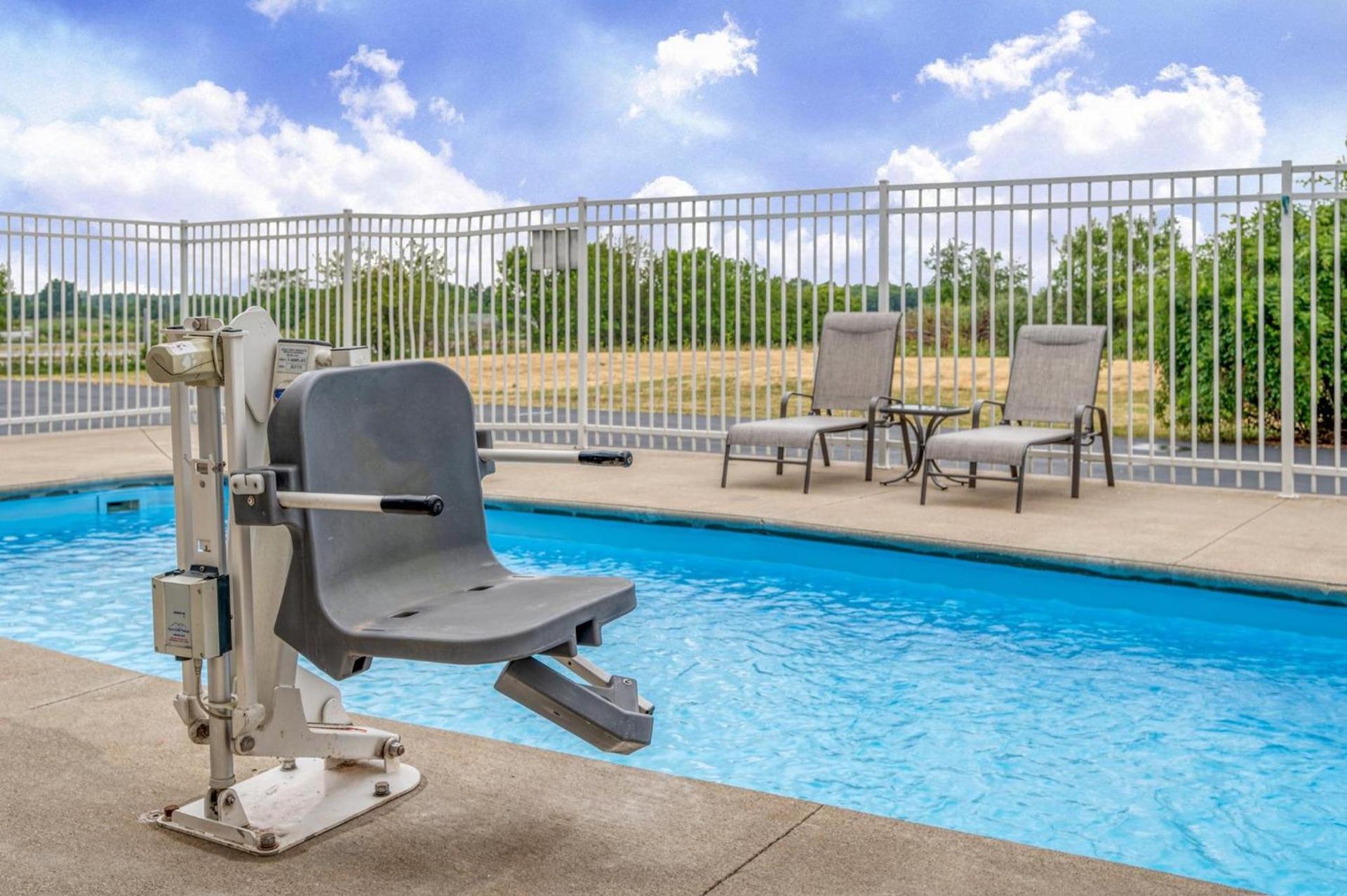Holiday Inn Express - Rensselaer by IHG photo 29