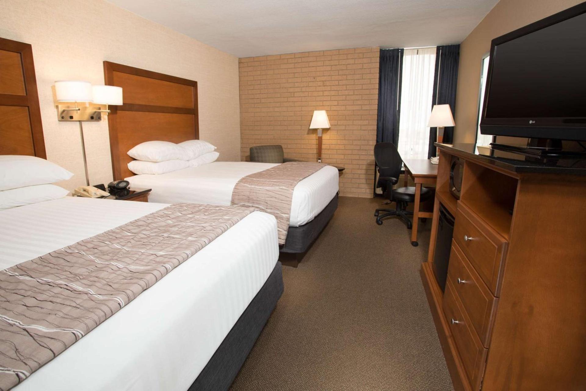 Drury Inn & Suites Champaign photo 8