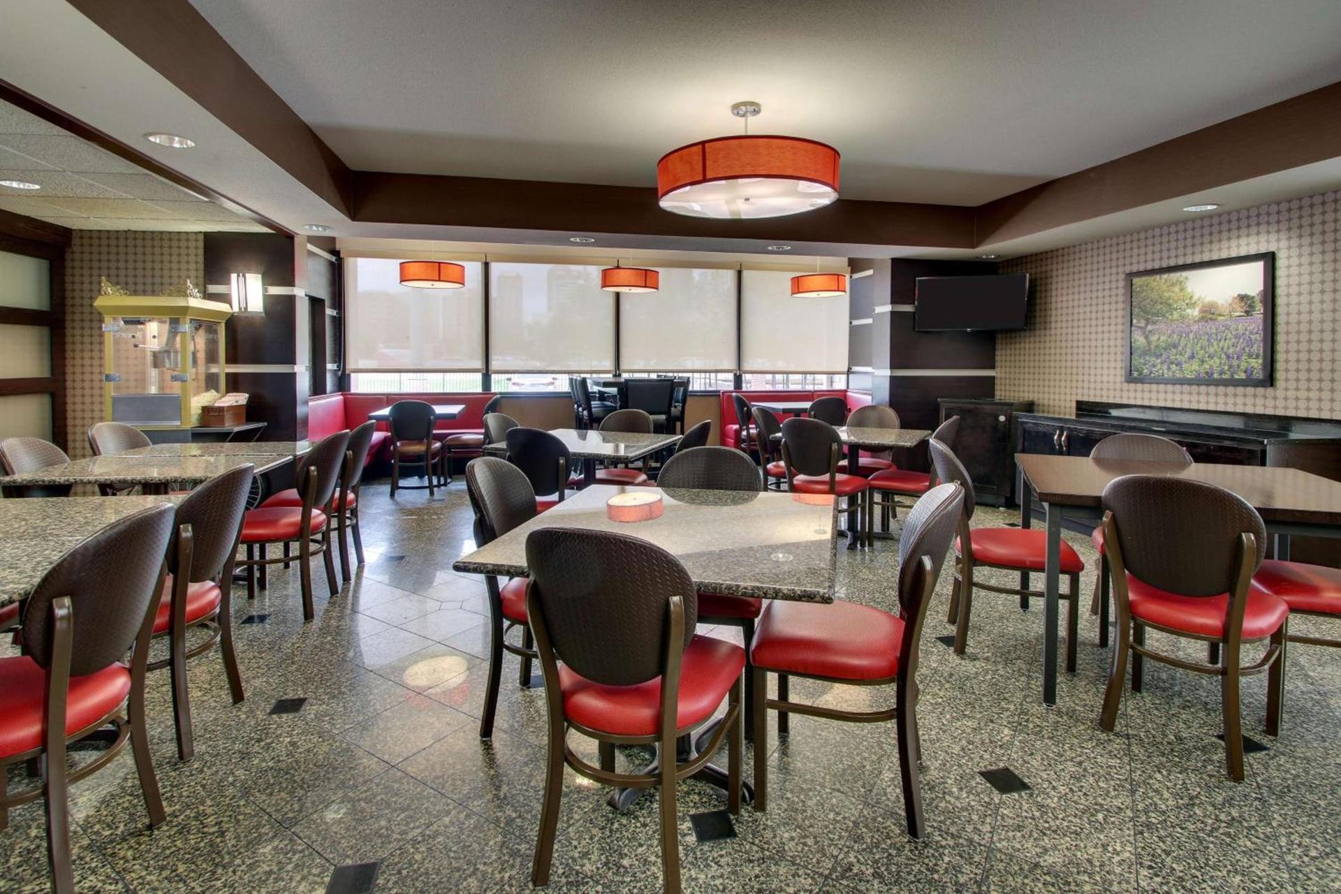 Drury Inn & Suites Houston Galleria photo 10