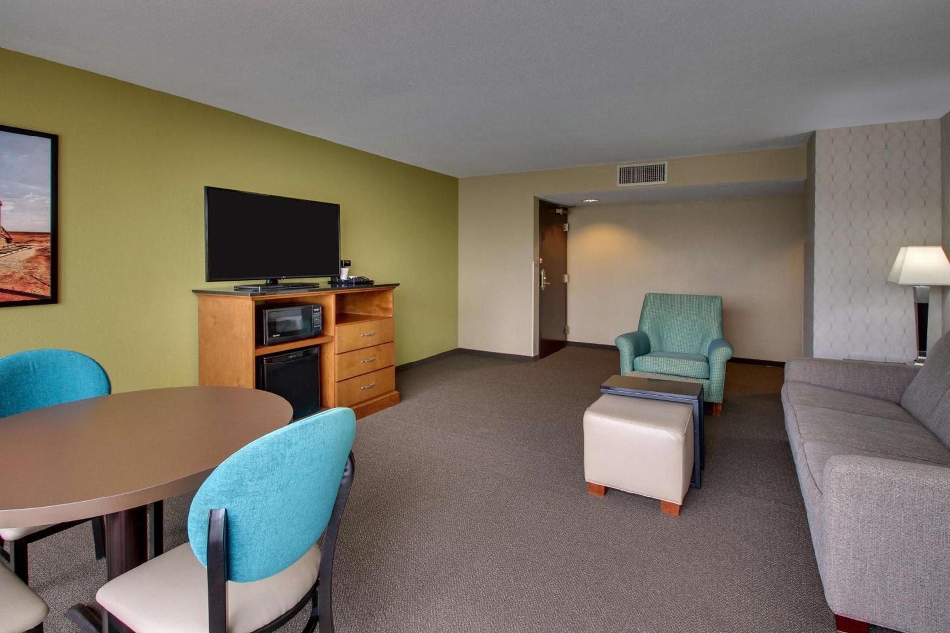 Drury Inn & Suites Houston Galleria photo 16