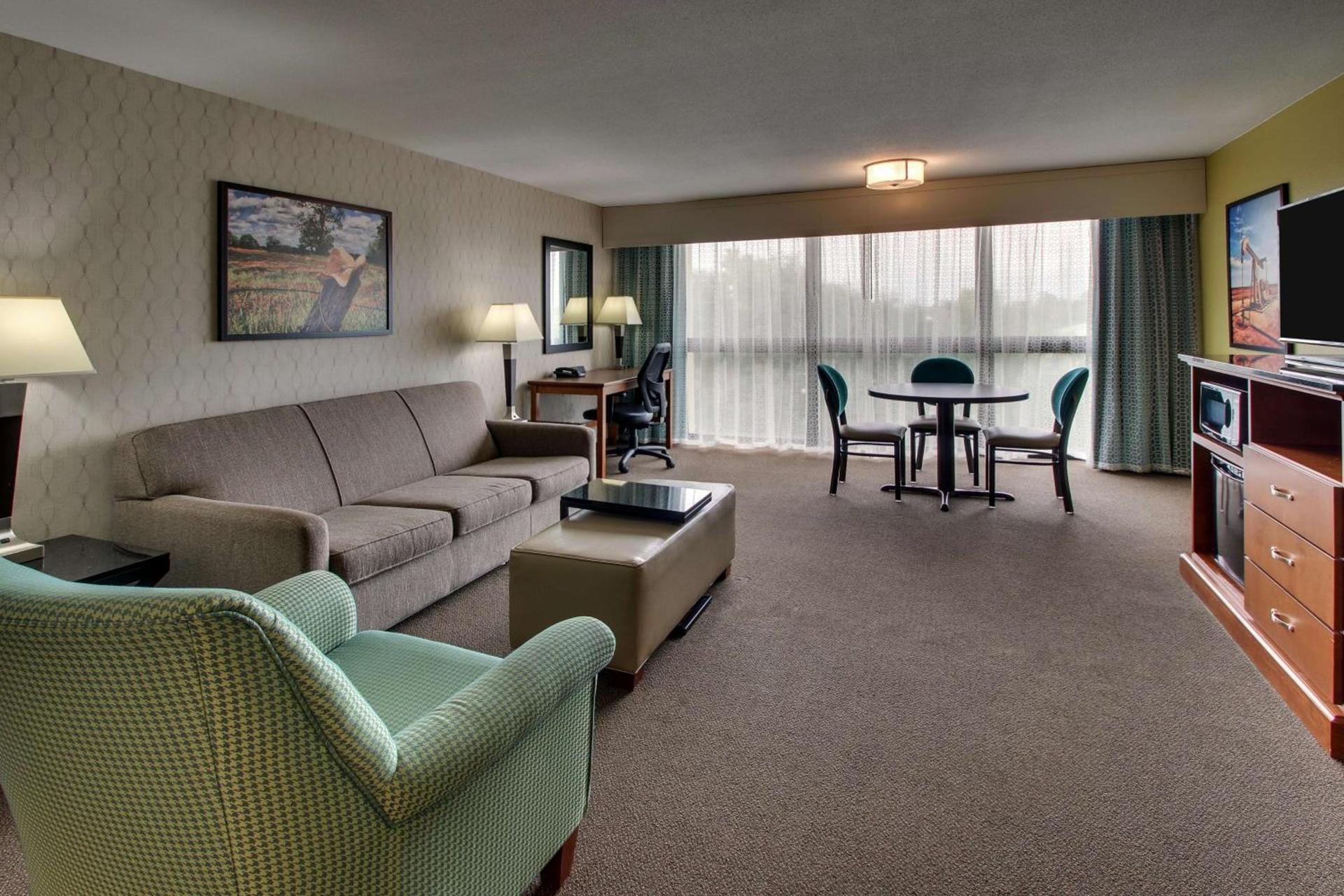 Drury Inn & Suites Houston Galleria photo 15