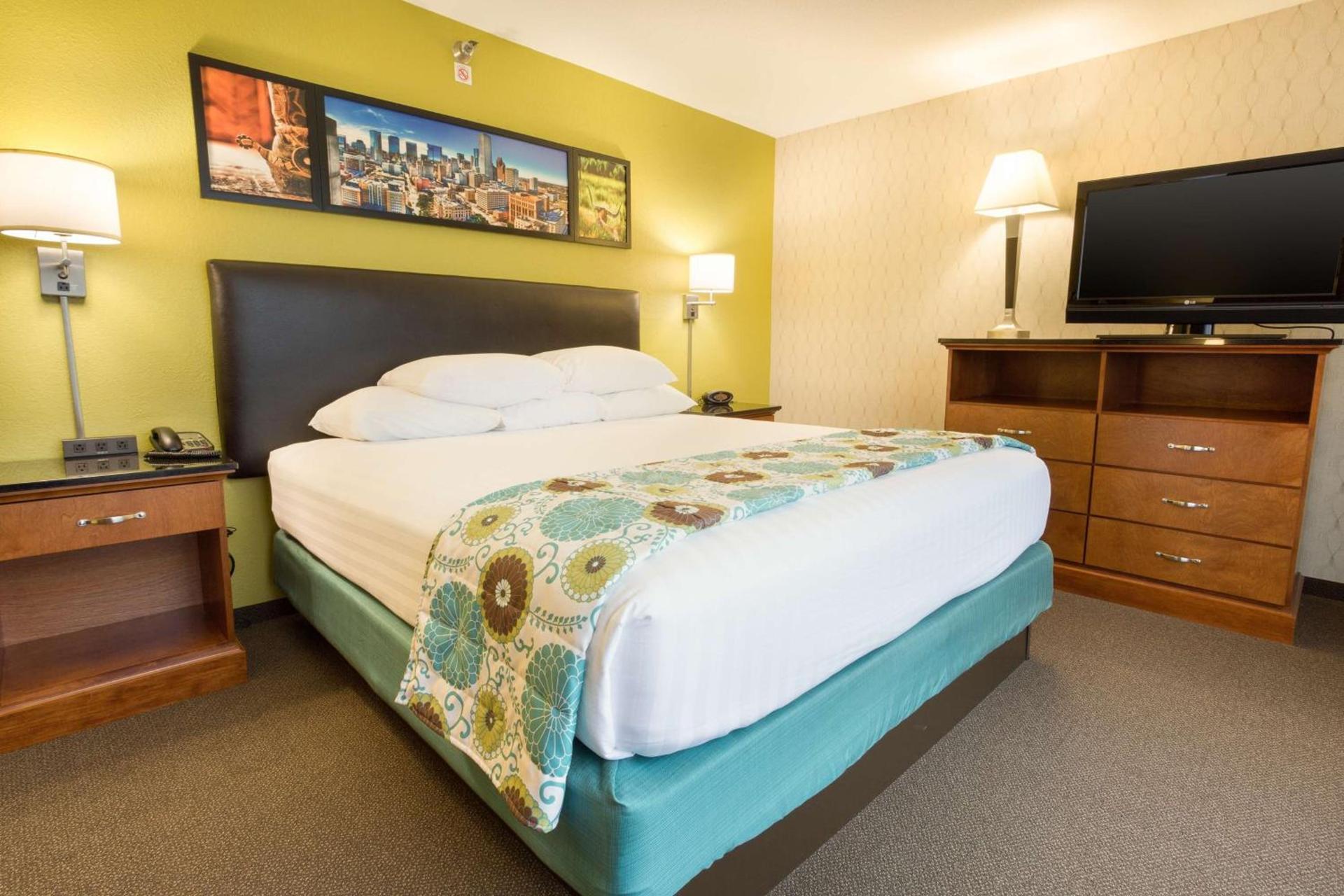 Drury Inn & Suites Houston Galleria photo 21