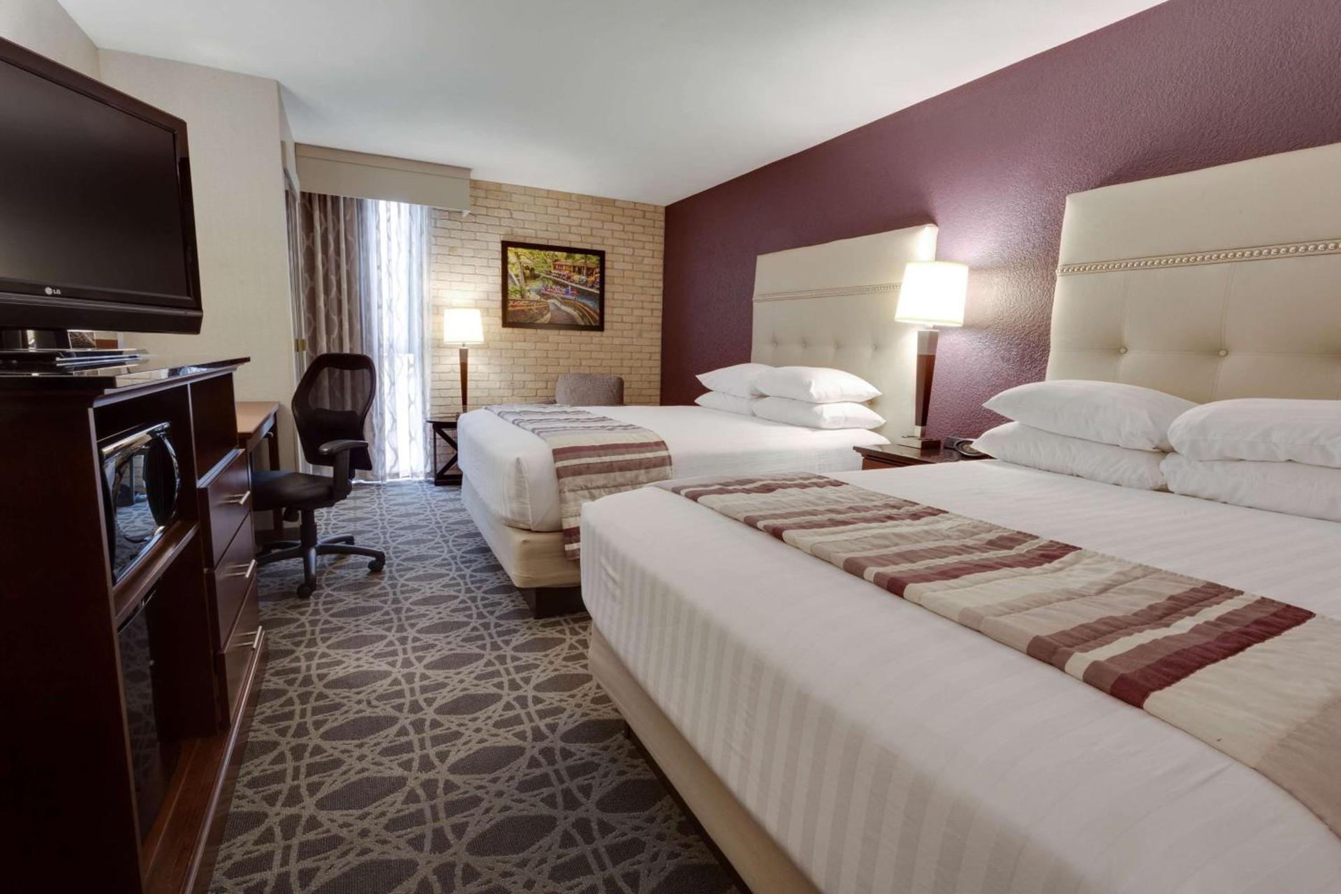 Drury Inn & Suites San Antonio Northeast photo 10