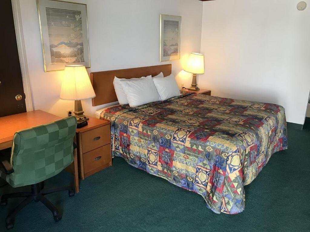 Loyalty Inn Maryville photo 7