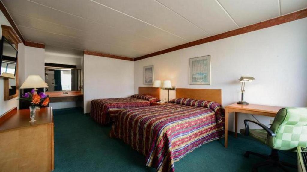 Loyalty Inn Maryville photo 5