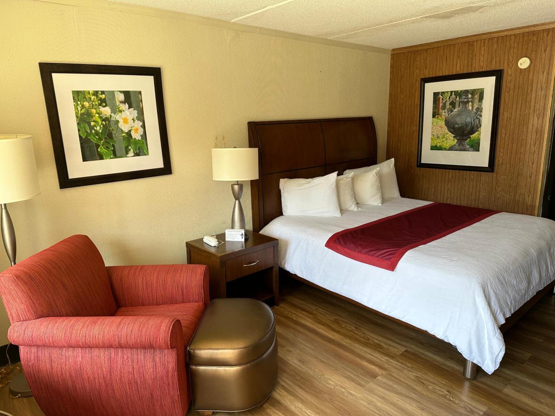 Daniel Boone Motor Inn photo 8