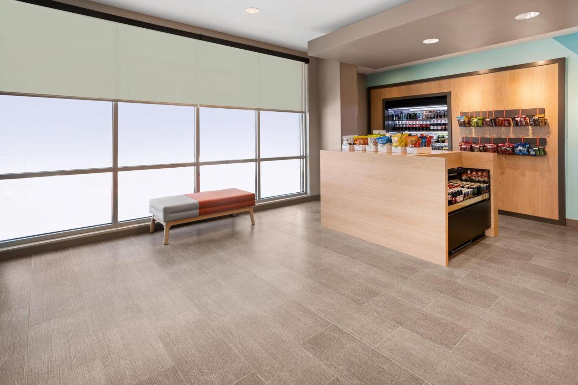avid hotels - Brooklyn Dyker Heights by IHG photo 66