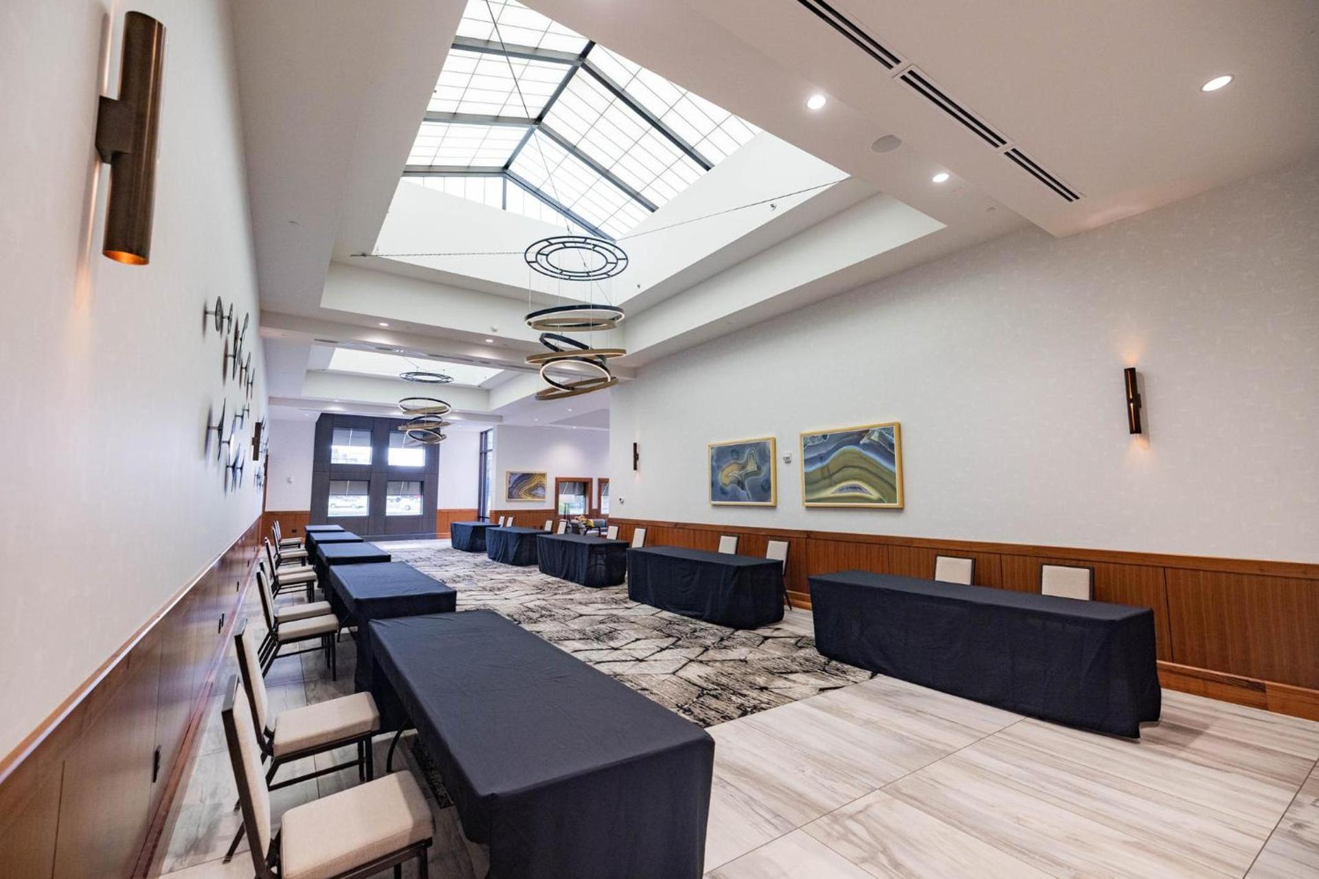 Crowne Plaza Lansing by IHG photo 10