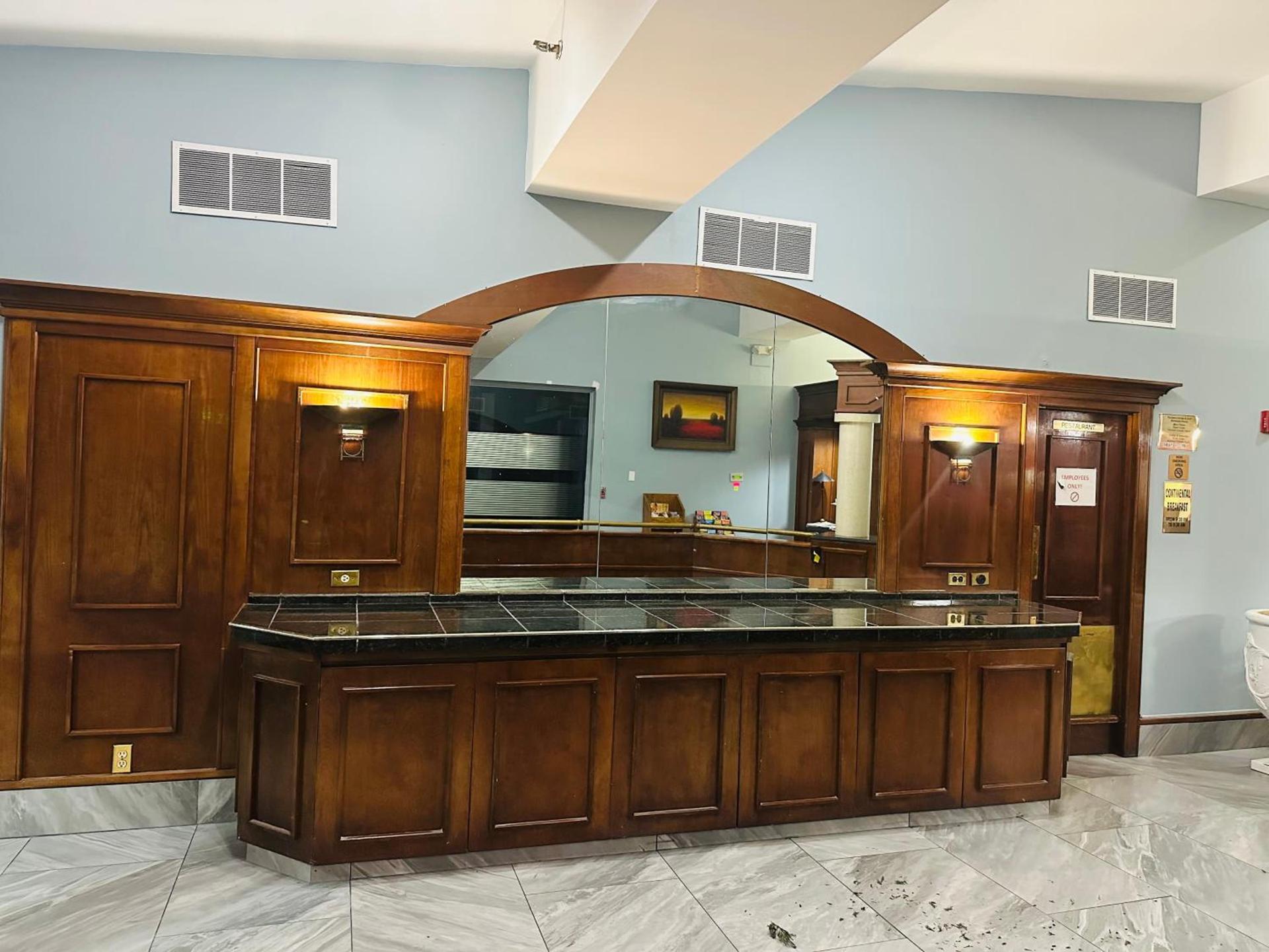 Town Inn photo 3