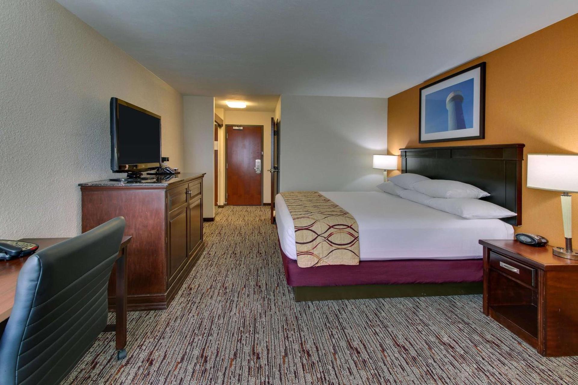 Pear Tree Inn St. Louis - Arnold photo 13
