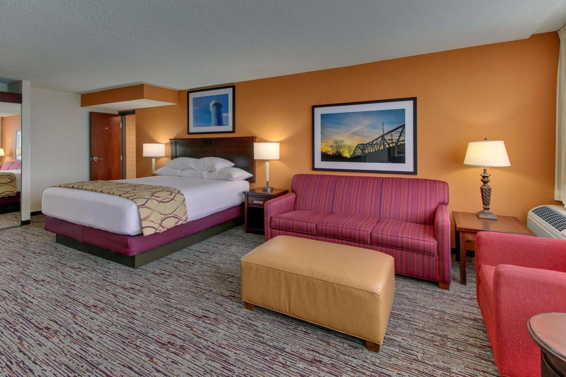 Pear Tree Inn St. Louis - Arnold photo 16