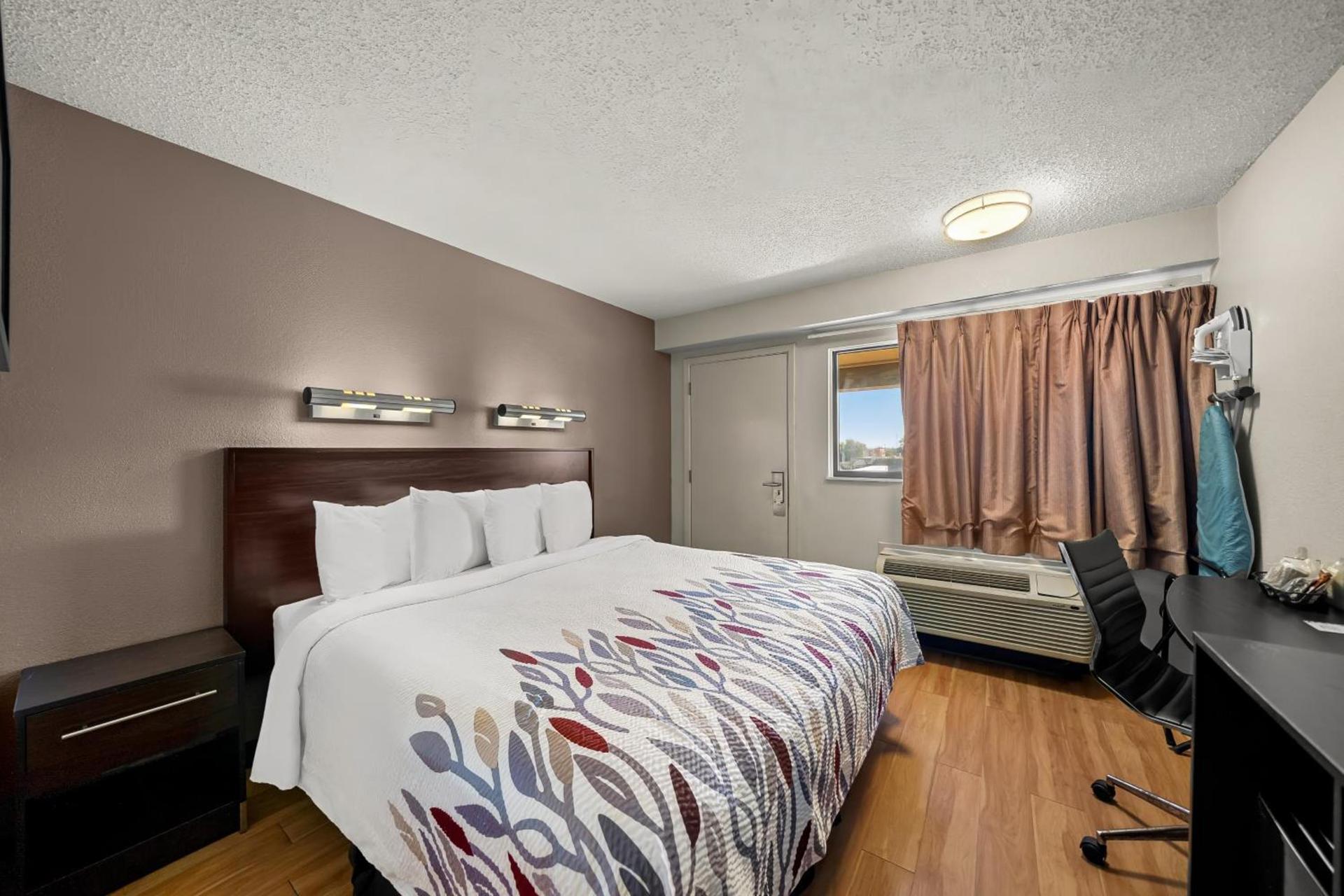 Red Roof Inn Dallas - DFW Airport North photo 12