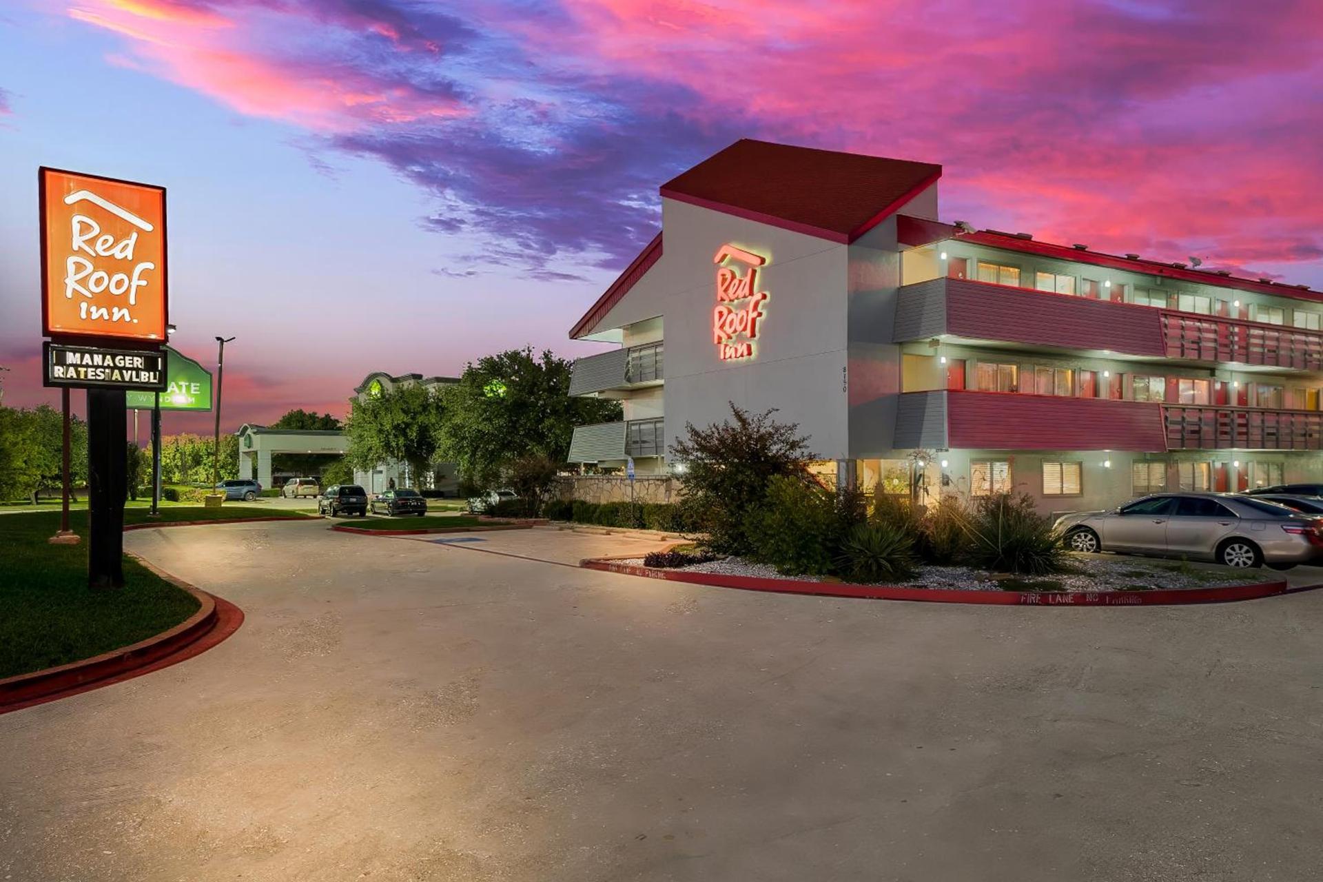 Red Roof Inn Dallas - DFW Airport North photo 18