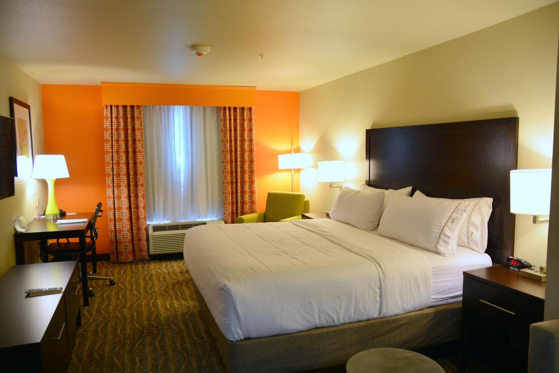 Holiday Inn Express Tomball by IHG photo 5
