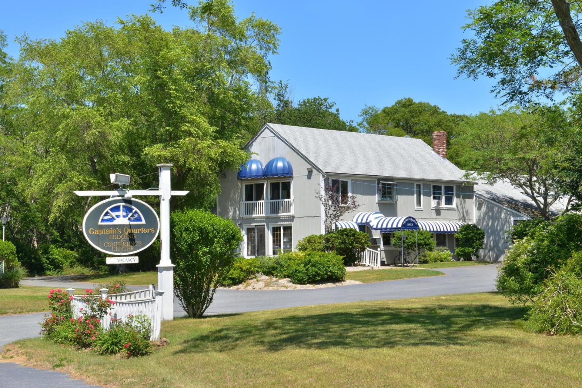 Captains Quarters Motel & Conference Center photo 18