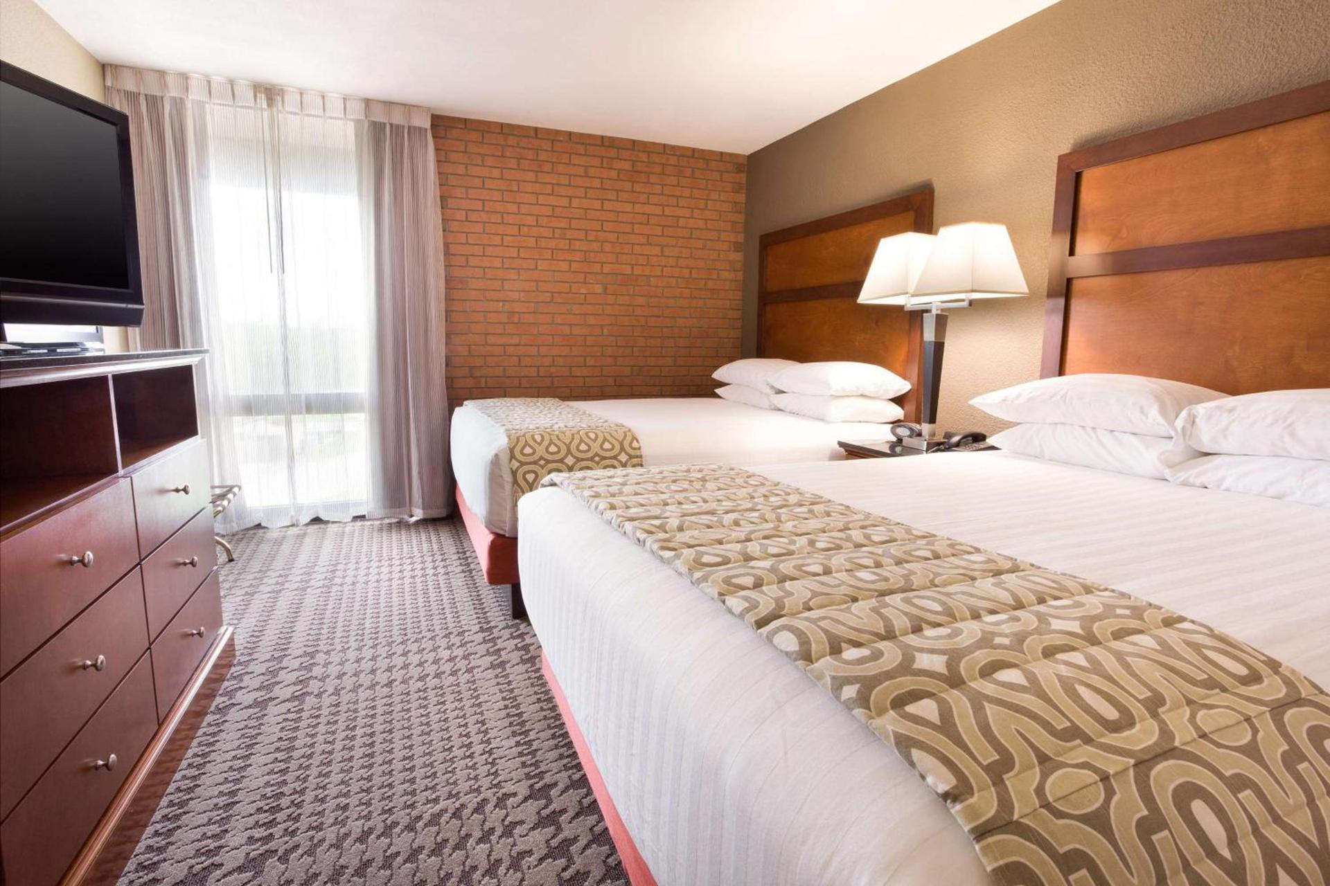 Drury Inn & Suites Jackson MO photo 8