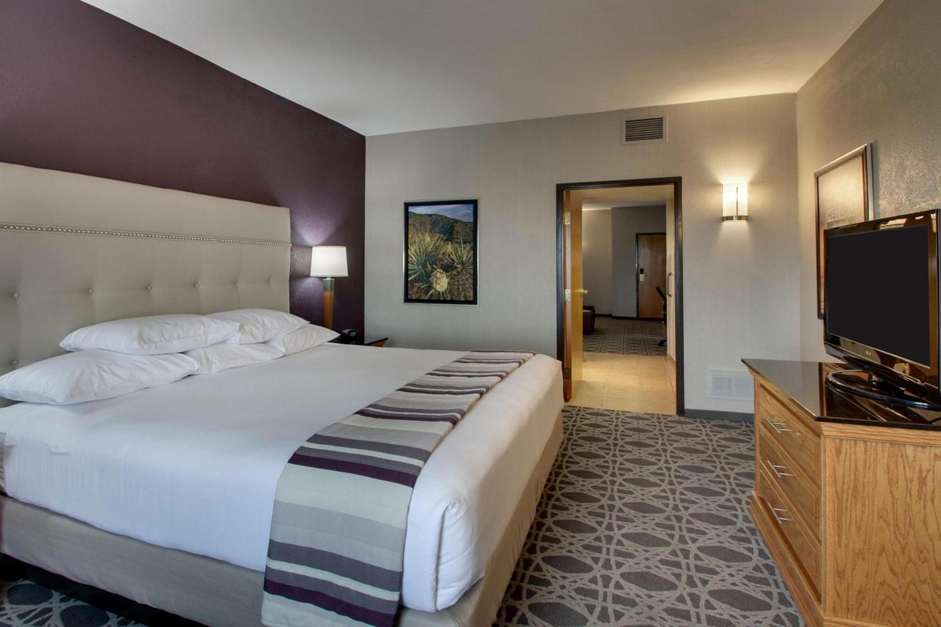 Drury Inn & Suites Albuquerque North photo 20