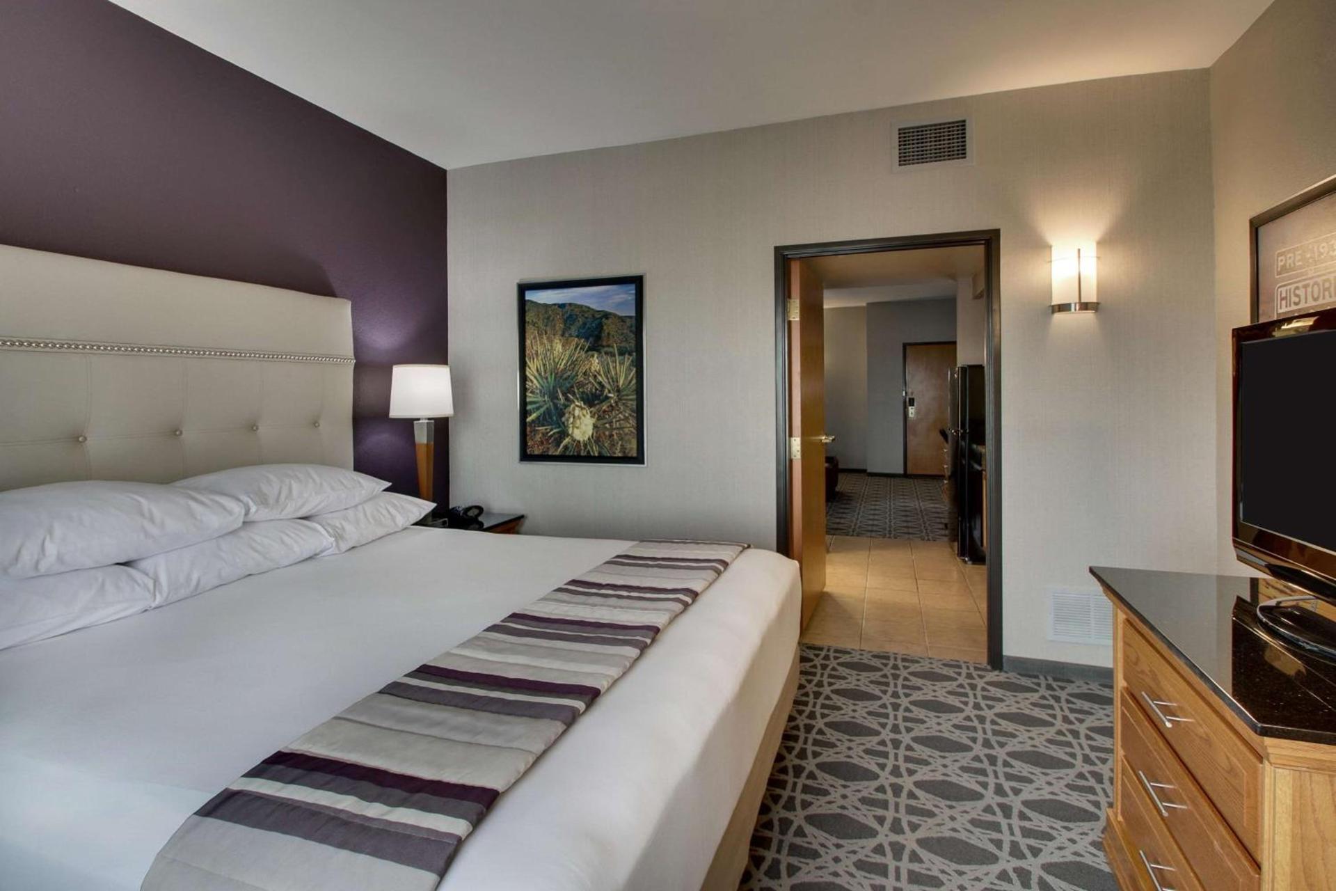 Drury Inn & Suites Albuquerque North photo 25