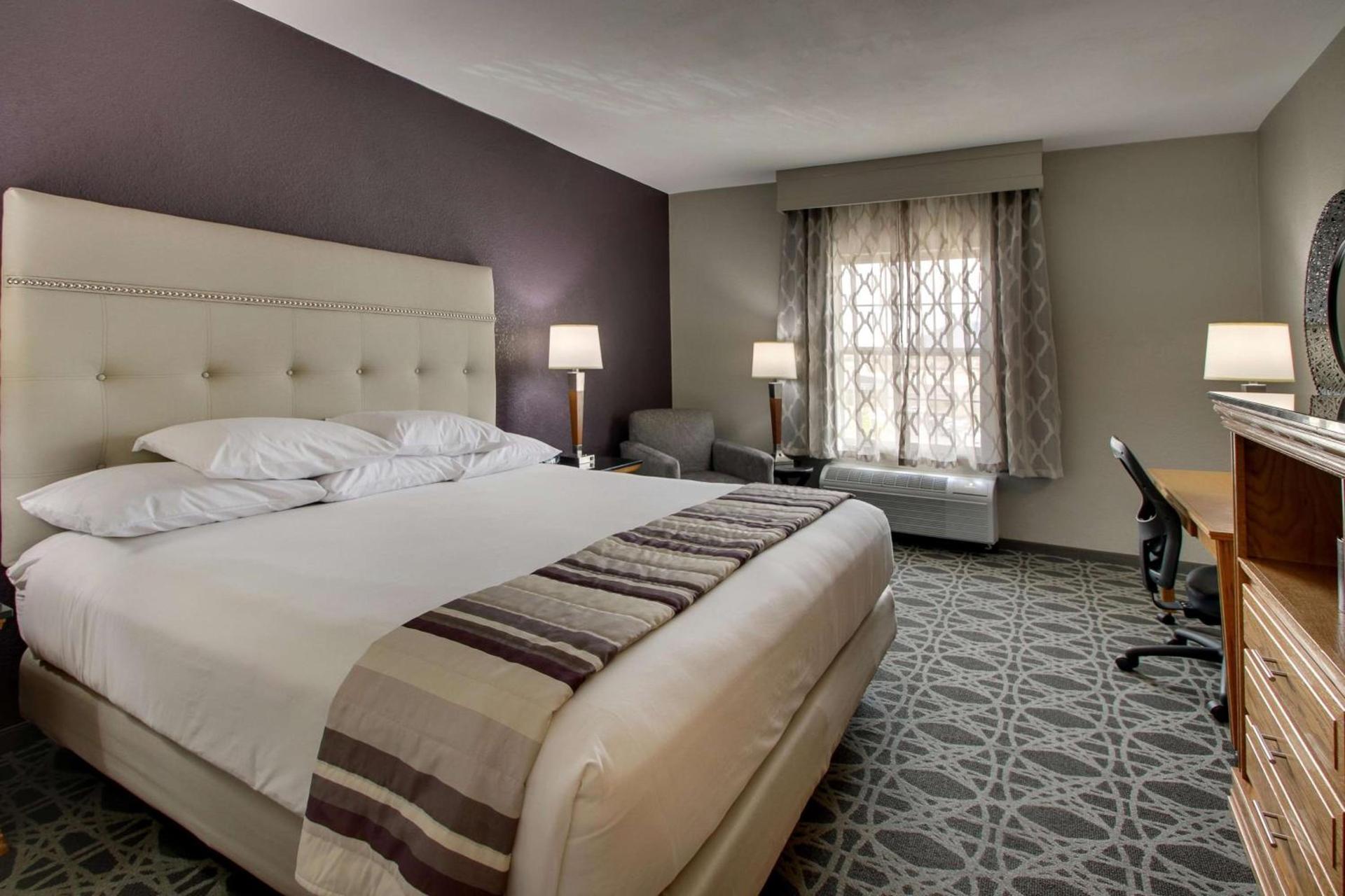 Drury Inn & Suites Albuquerque North photo 26