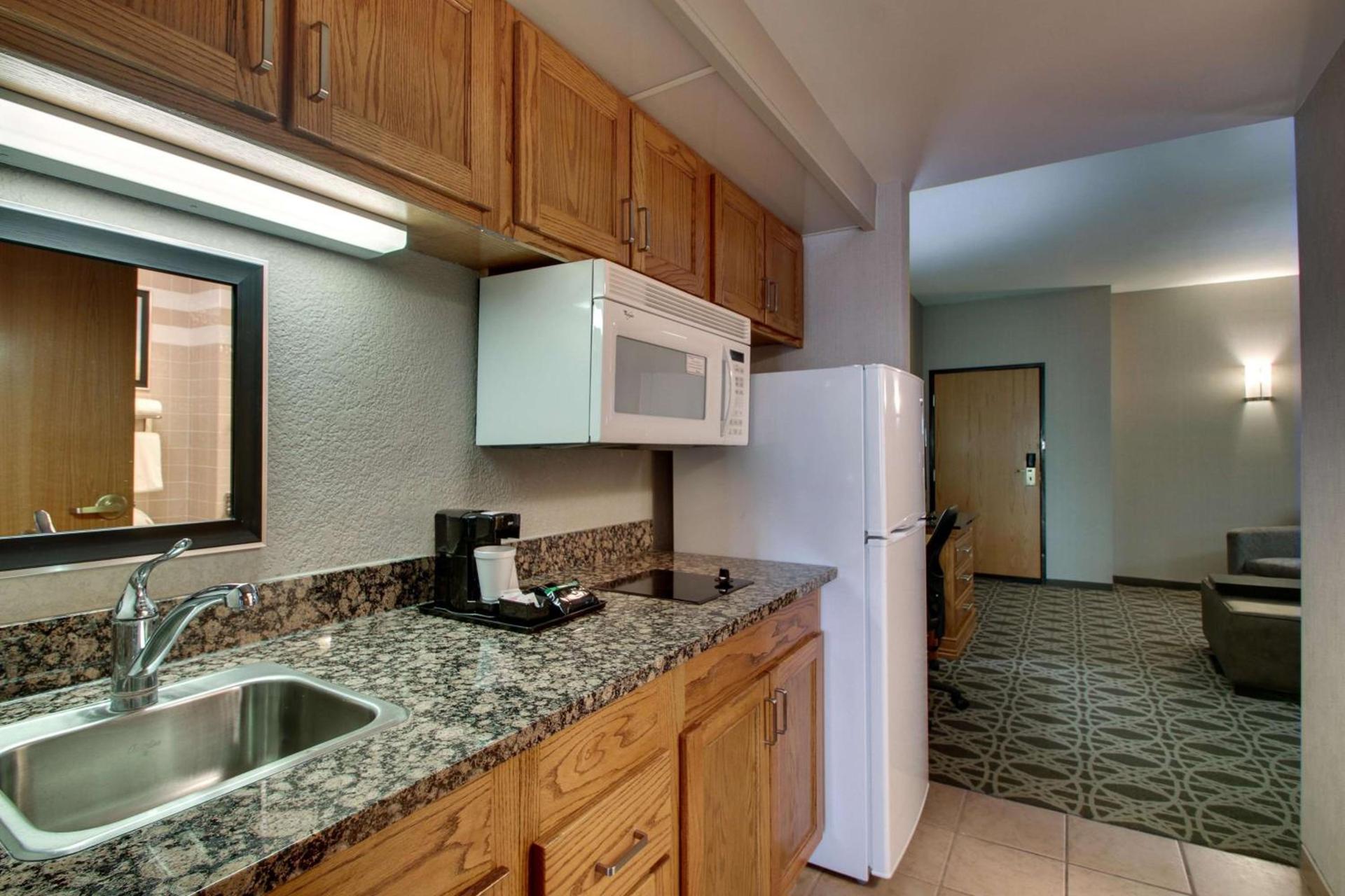 Drury Inn & Suites Albuquerque North photo 41
