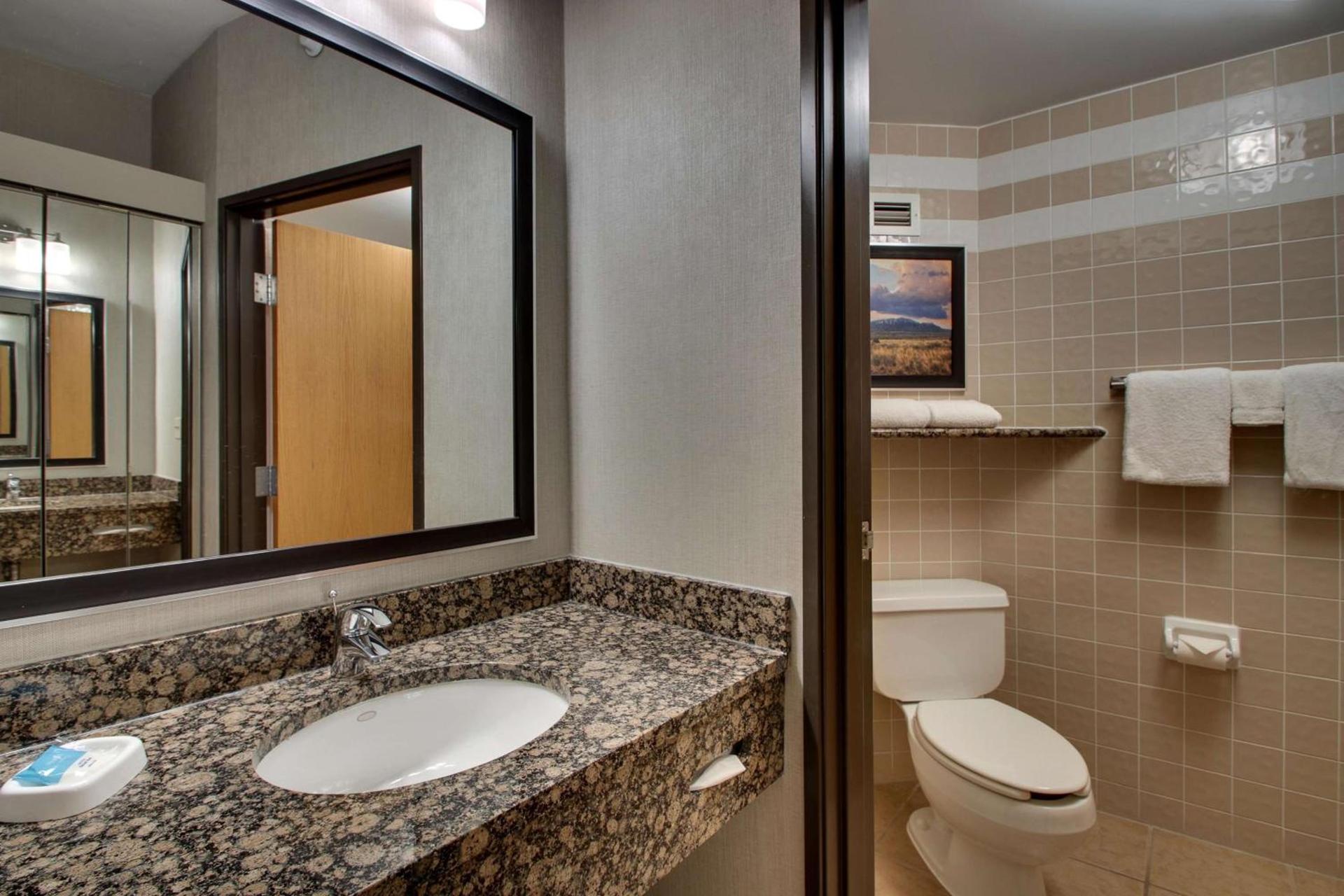 Drury Inn & Suites Albuquerque North photo 54