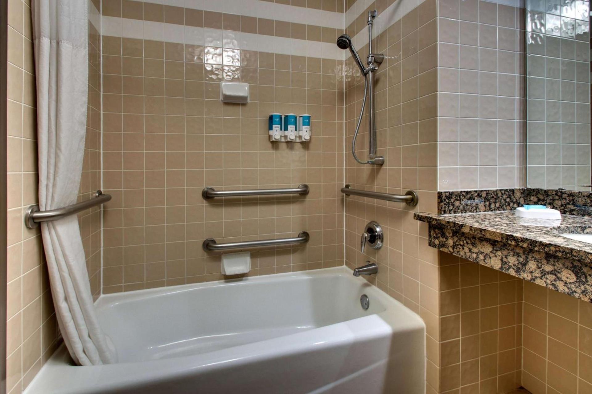 Drury Inn & Suites Albuquerque North photo 56