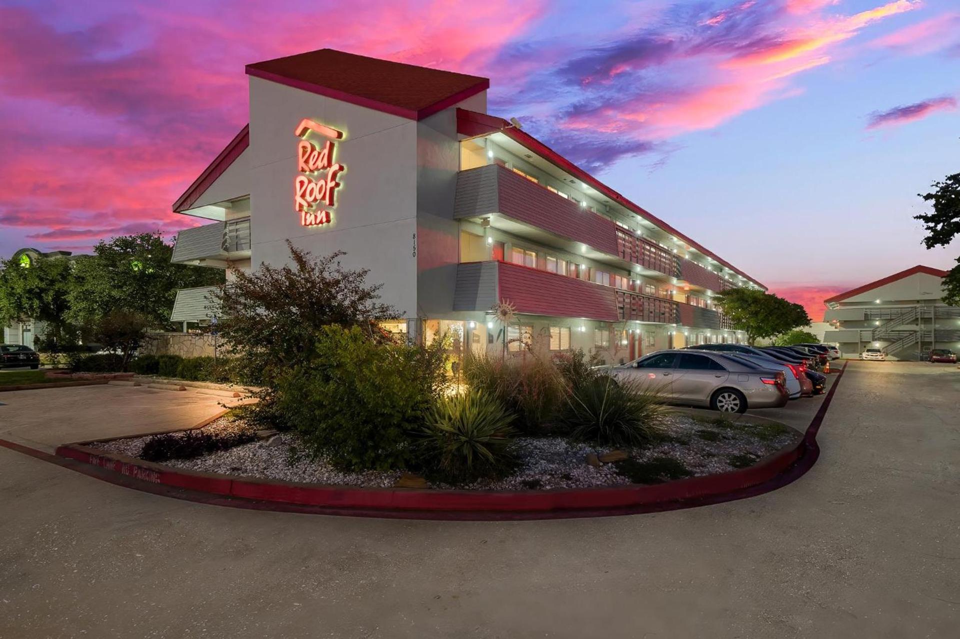Red Roof Inn Dallas - DFW Airport North photo 33